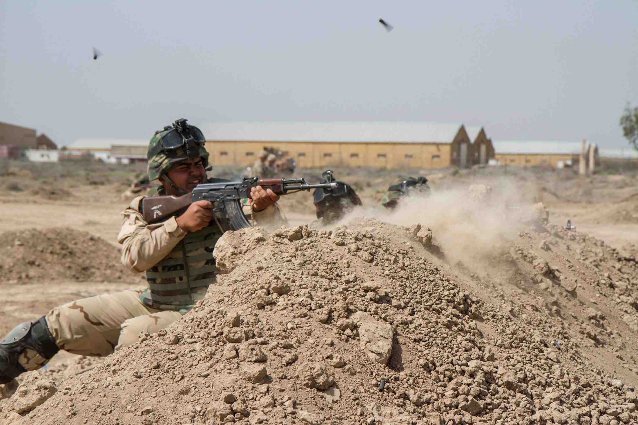 Les etats-unis envoient 450 conseillers militaires supplementaires en irak