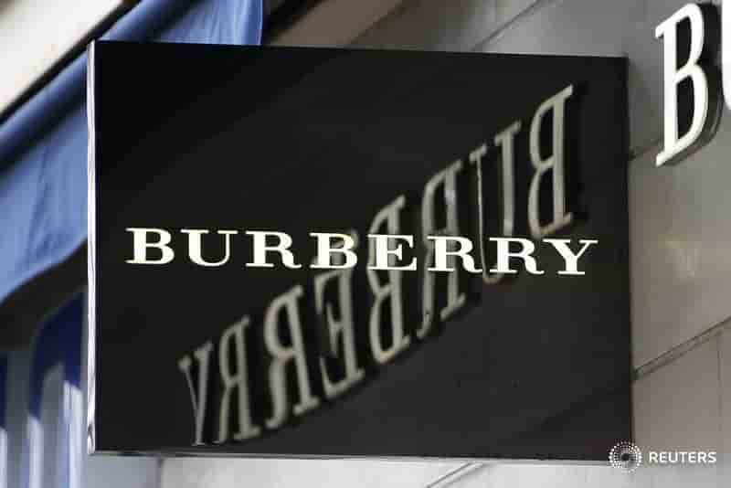 Le benefice 2015-2016 de burberry en recul de 10%
