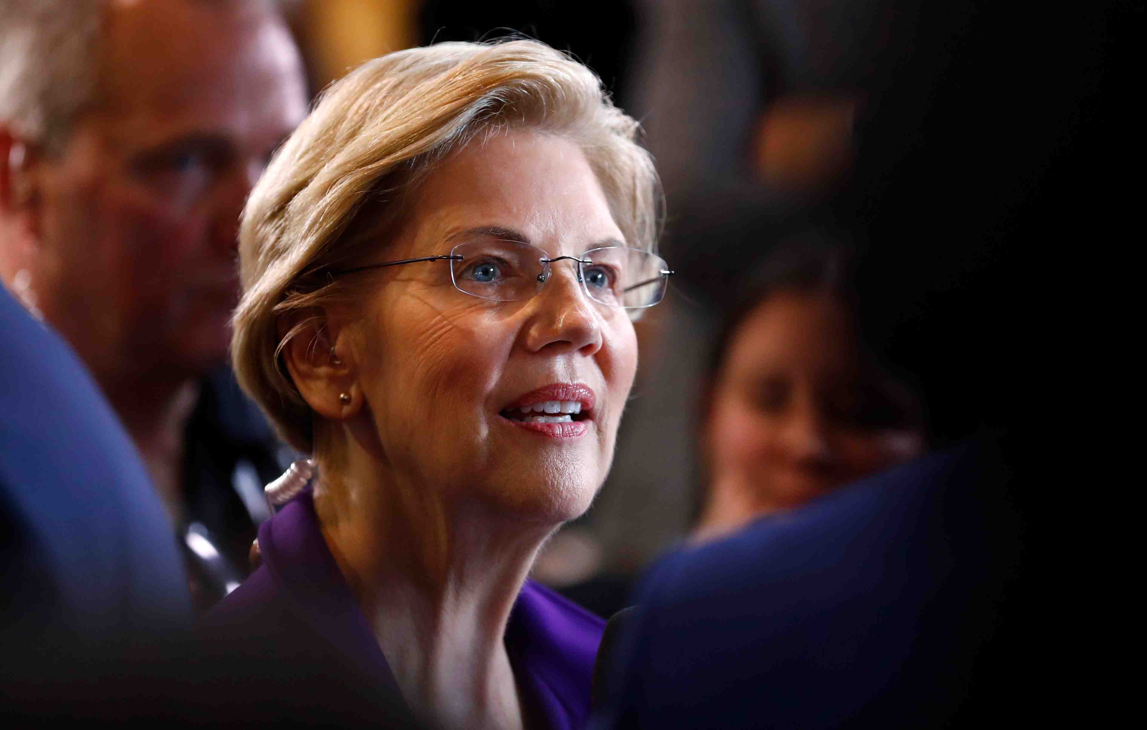 Usa2020: warren, et trump, cibles des democrates lors d'un debat