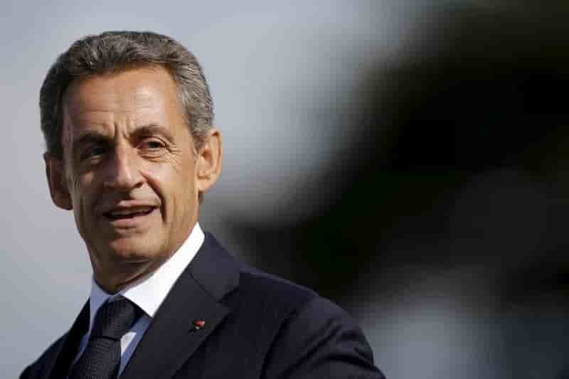 Nicolas sarkozy n'est pas oppose a une revision de la constitution