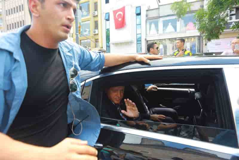 L'avion d'erdogan dans la mire de f-16 des putschistes
