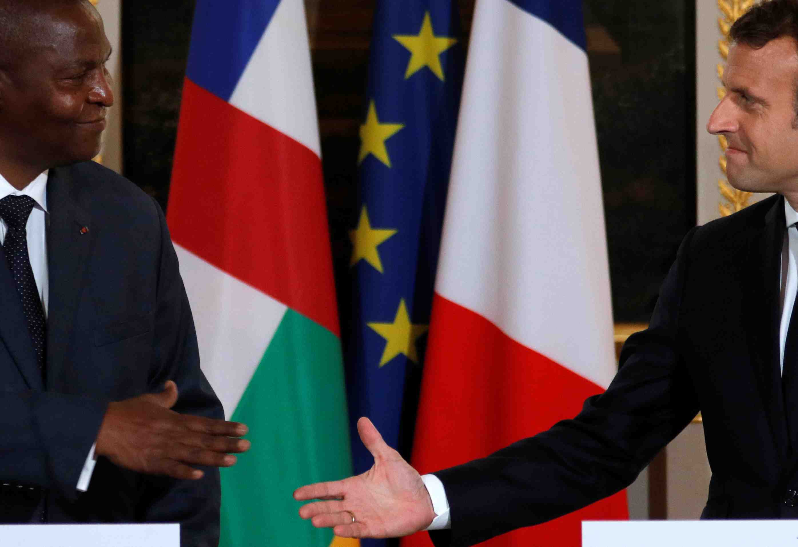 Macron assure la centrafrique de son soutien a l'onu