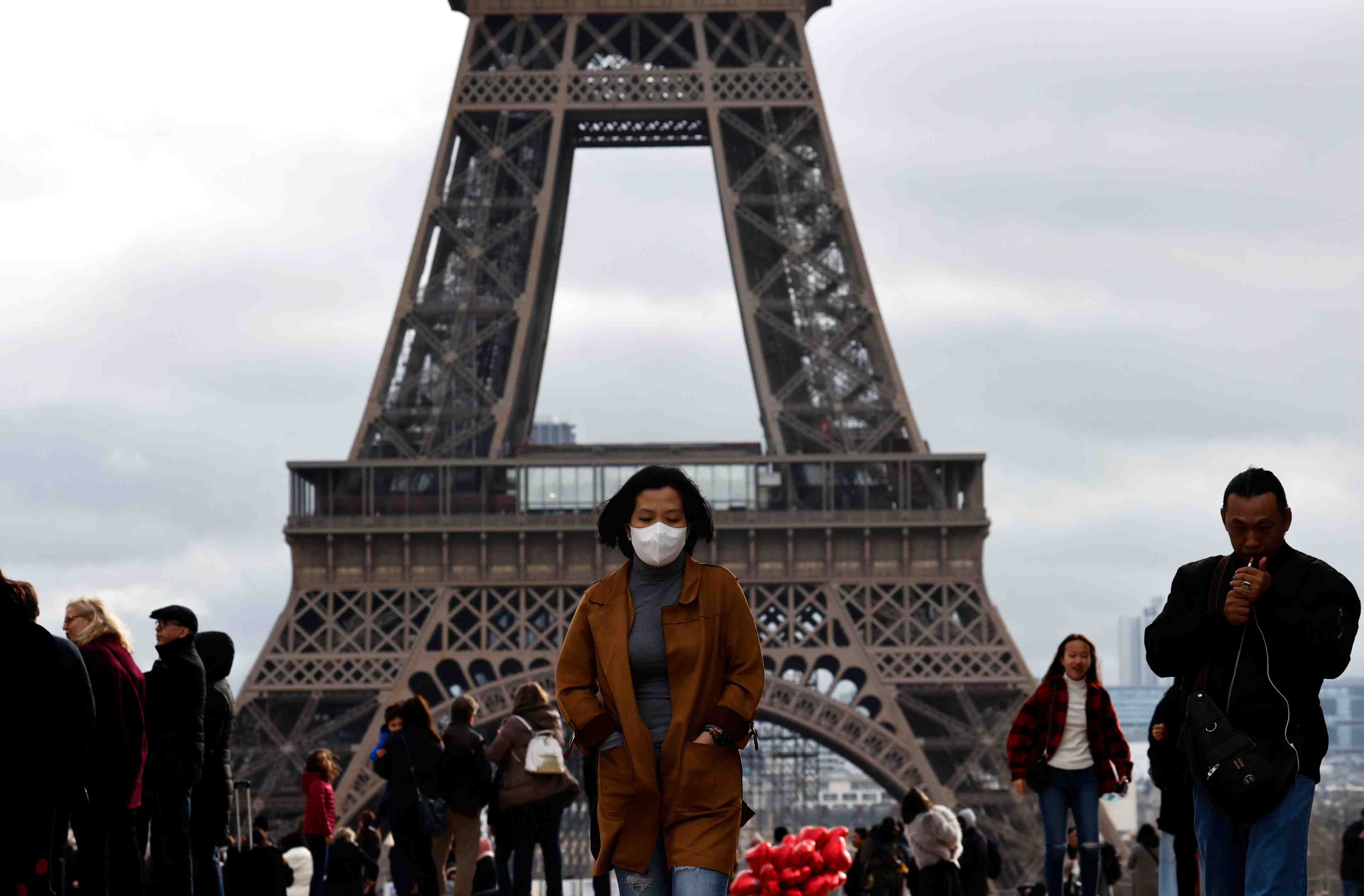 Le touriste chinois age de 80 ans est decede, selon agnes buzyn