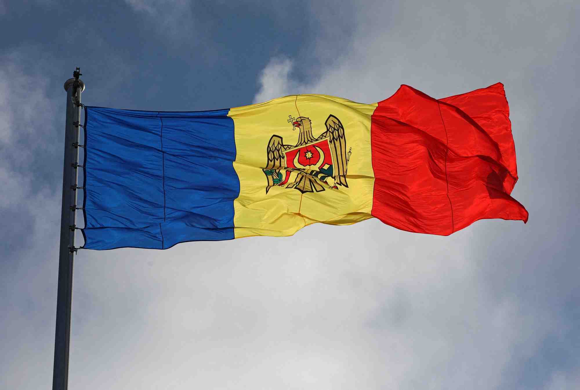 Le drapeau moldave lors d'une ceremonie a chisinau