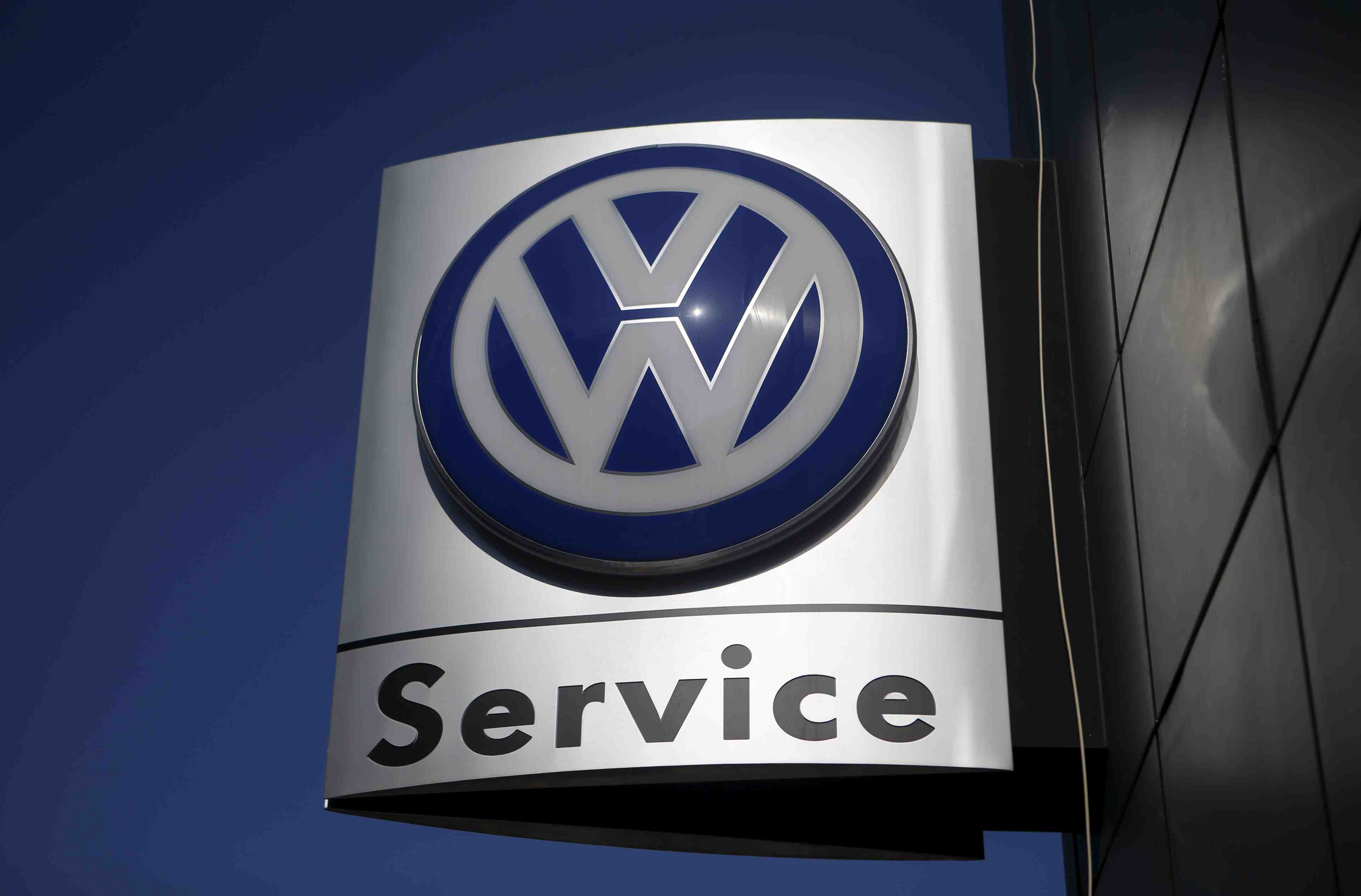 Vw evoque huit millions de vehicules manipules dans l'ue