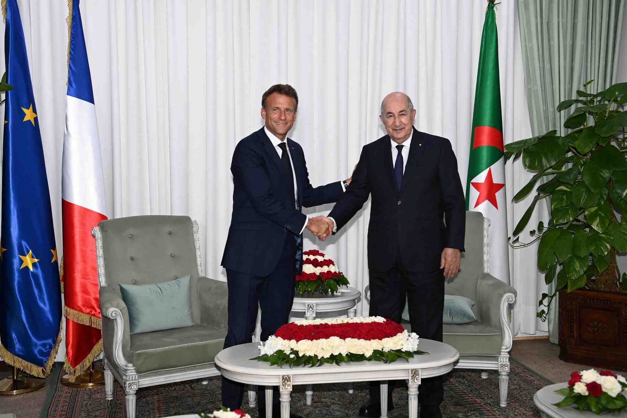 Macron et tebboune promettent une nouvelle relation entre paris et alger
