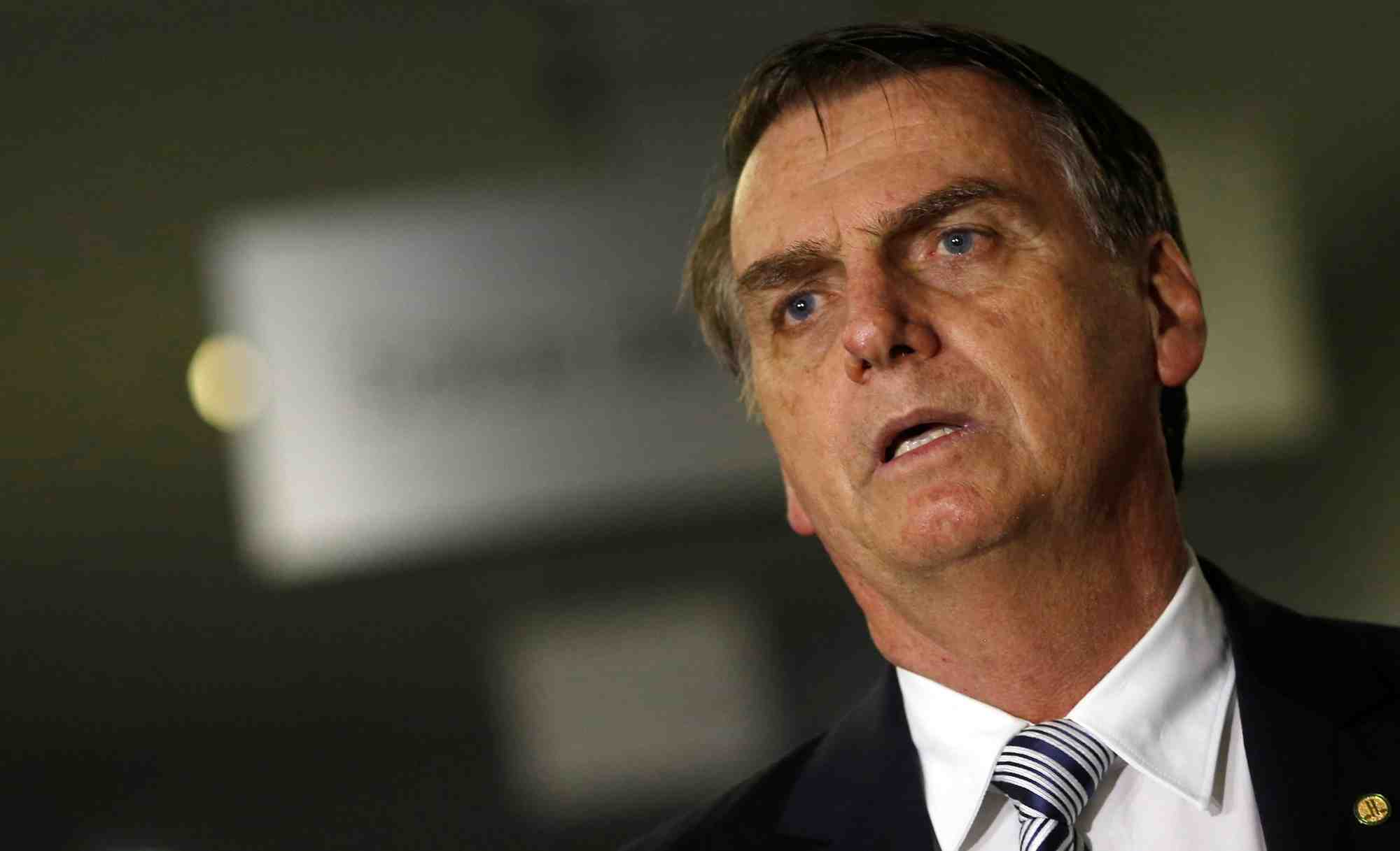 Photo d'archives: brazil's ex-president jair bolsonaro arrives to a meeting in brasilia