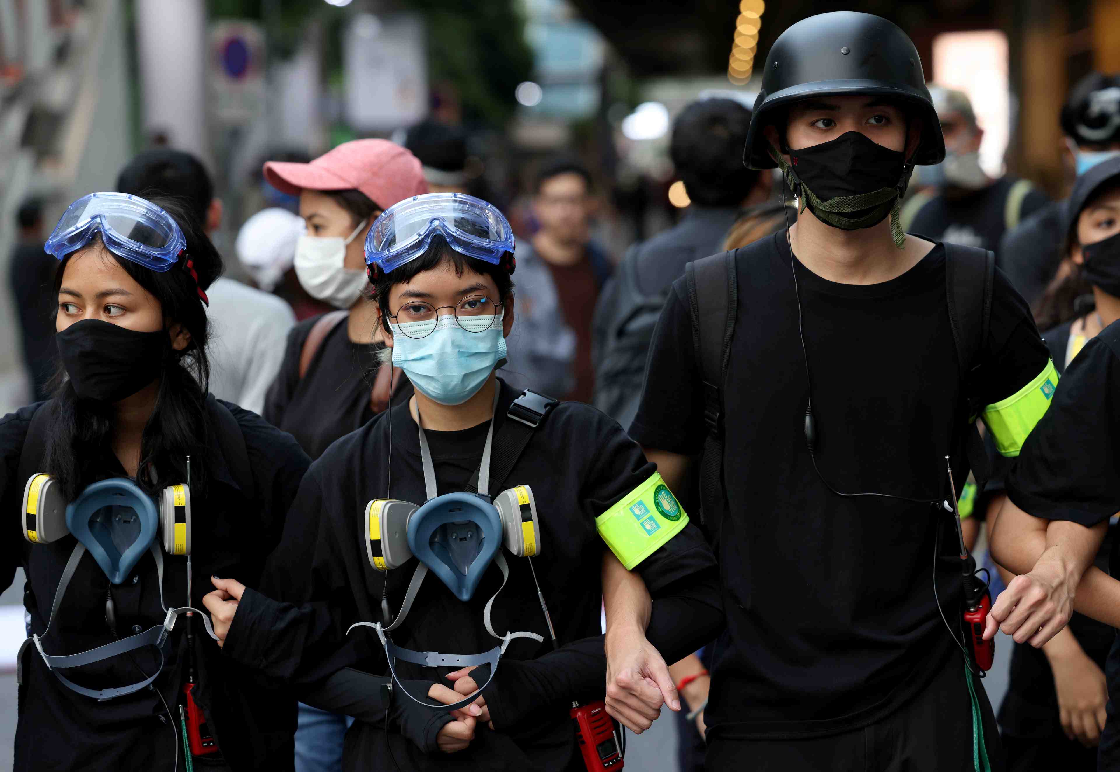 La thailande s'apprete a lever l'etat d'urgence pour calmer les manifestants