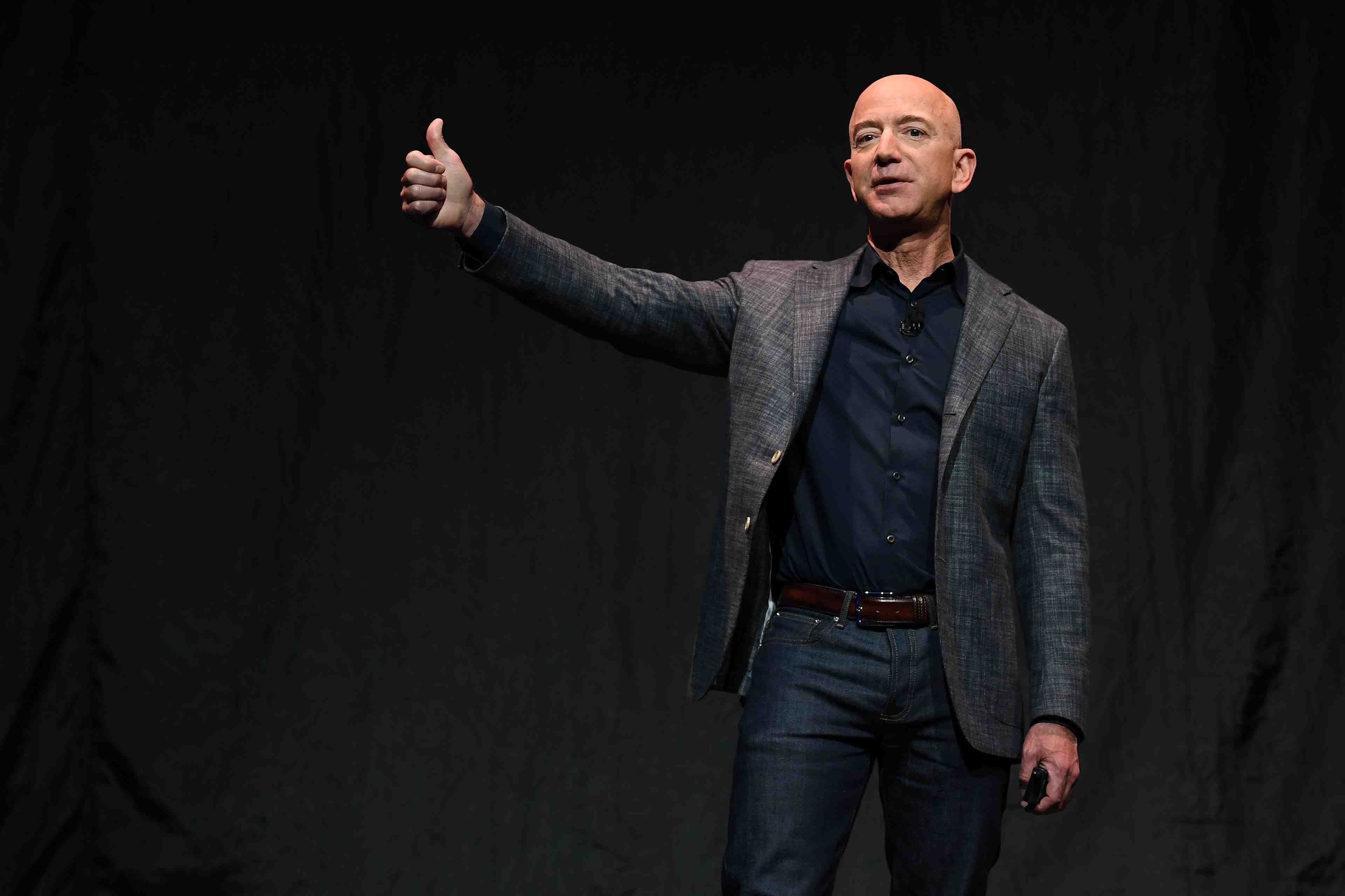 Jeff bezos a vendu pour 2,8 milliards de dollars d'actions amazon