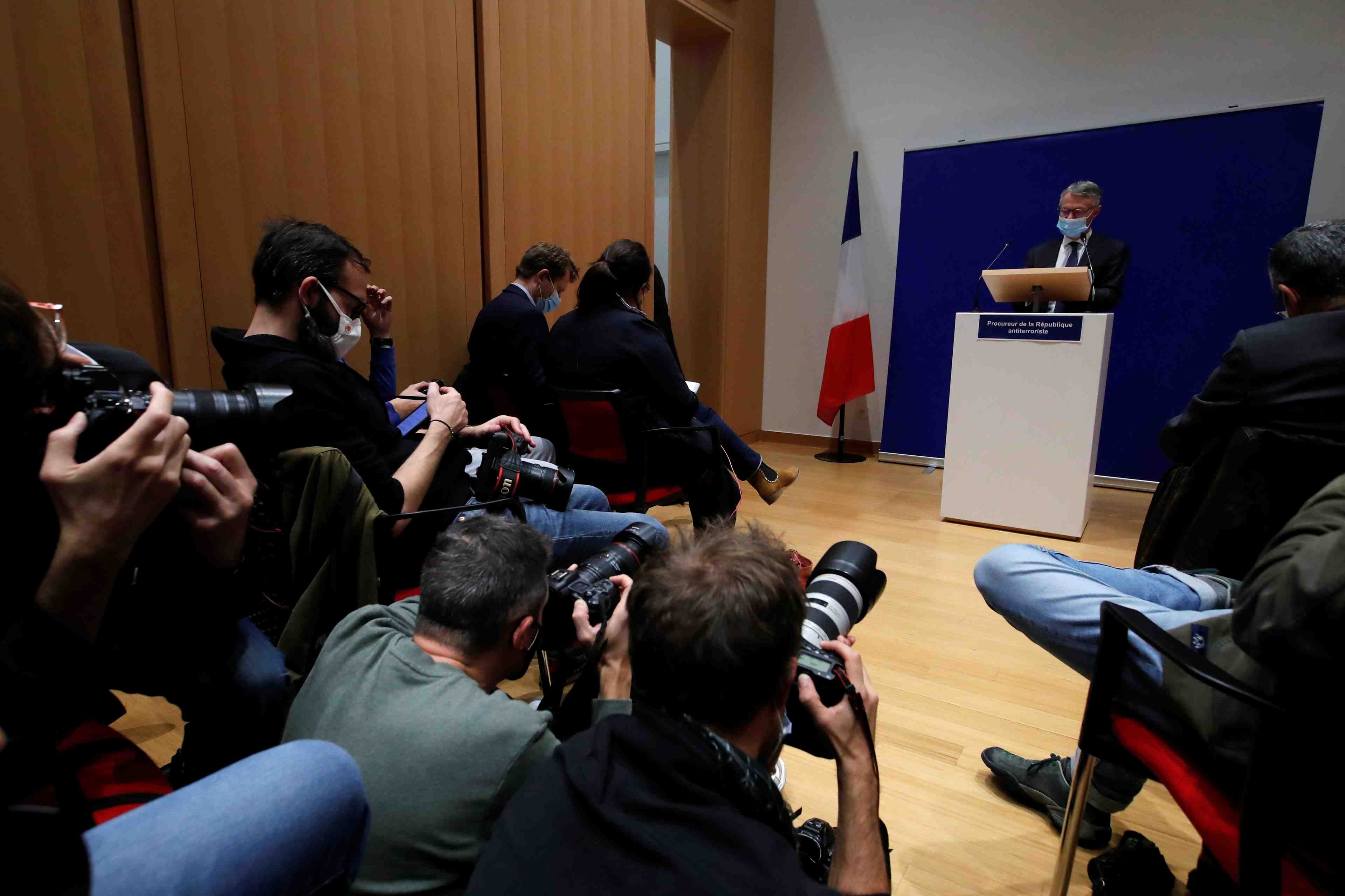 Conflans: sept personnes, dont deux mineurs, deferees en vue de leur mise en examen