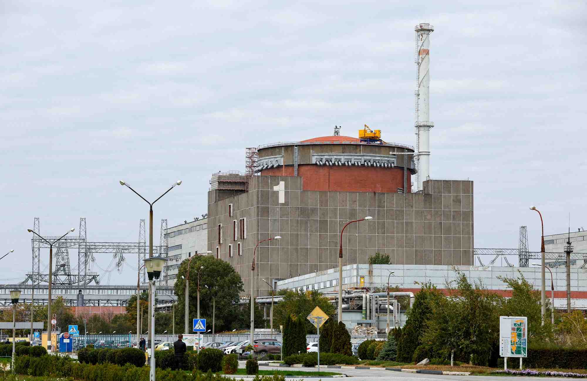 La centrale nucleaire de zaporijjia pres d'enerhodar, en ukraine