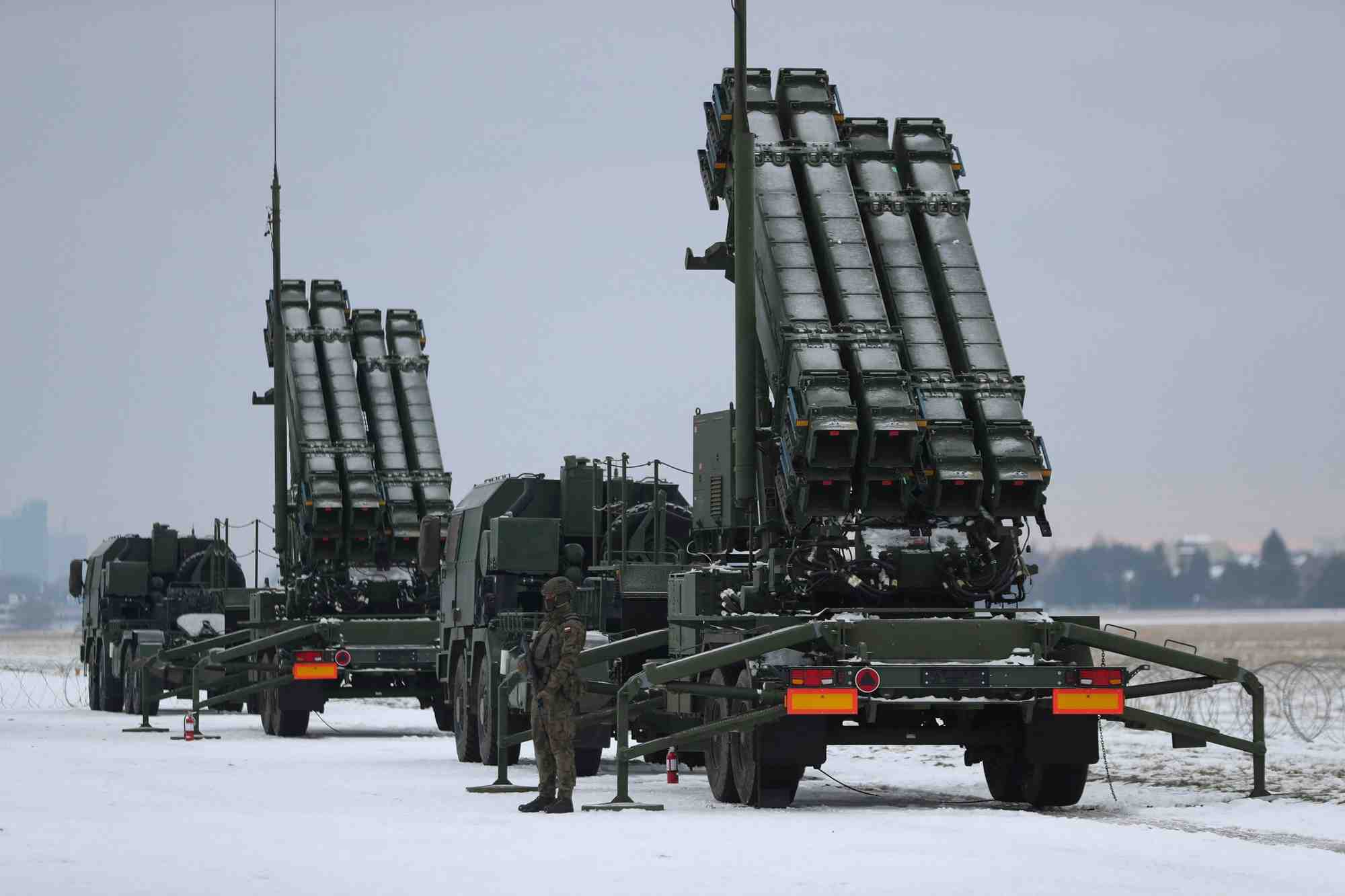 Systeme de defense aerienne patriot a l'aeroport de varsovie