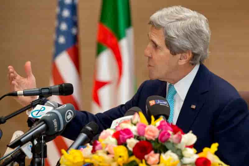John Kerry promet d'aider Alger dans sa lutte contre Aqmi