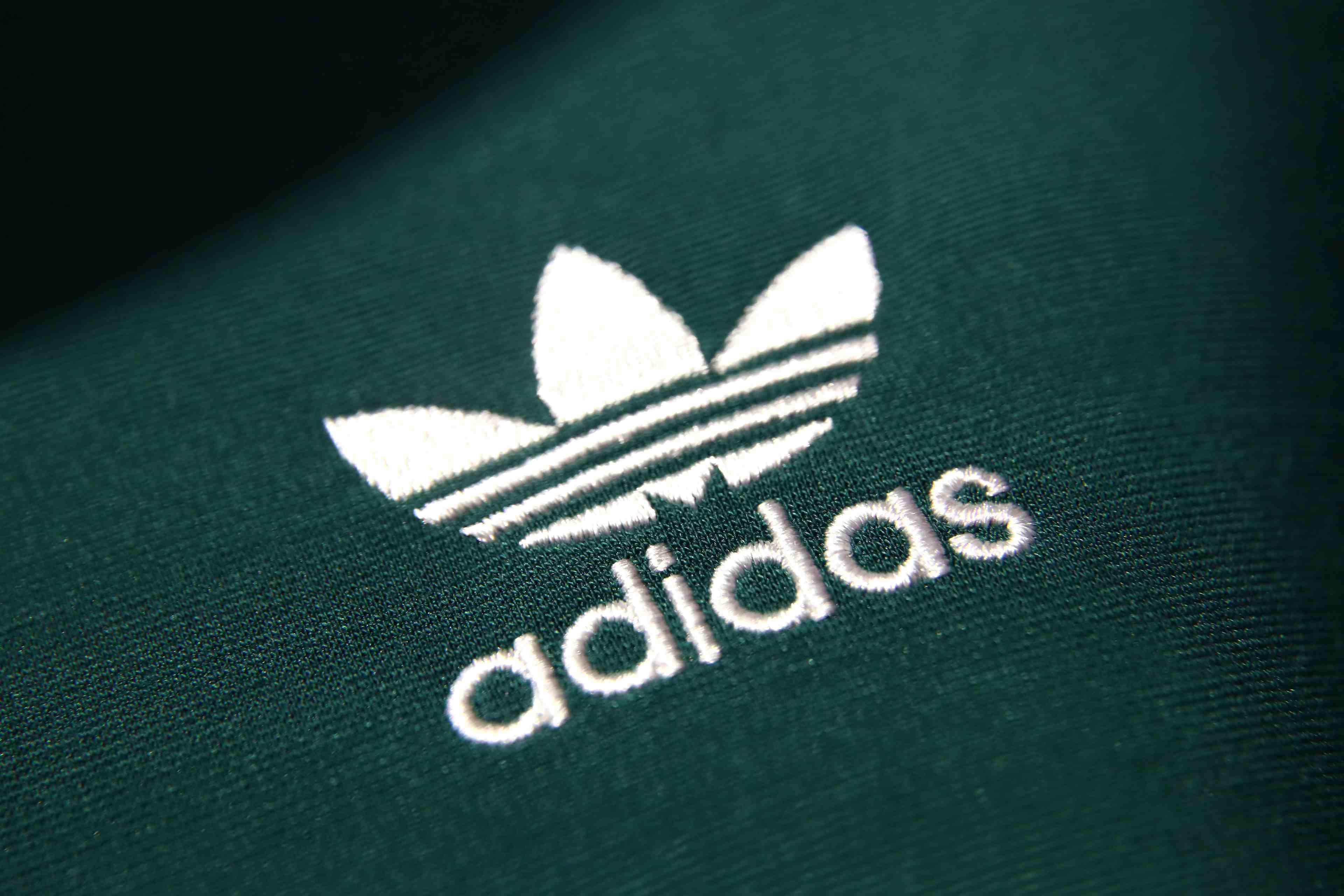 Adidas a suivre a la bourse de francfort