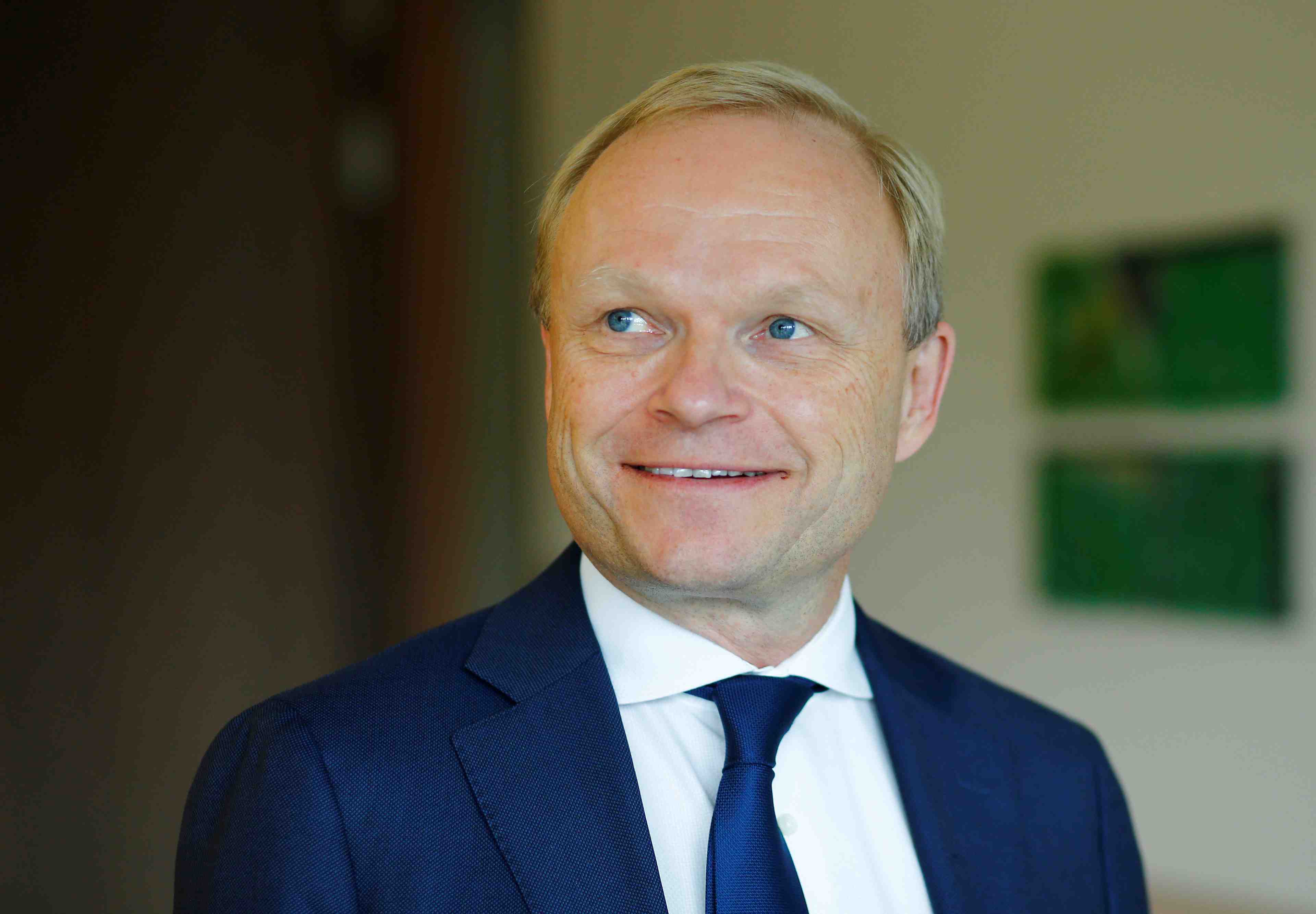Nokia choisit lundmark, le dg de fortum, pour remplacer suri