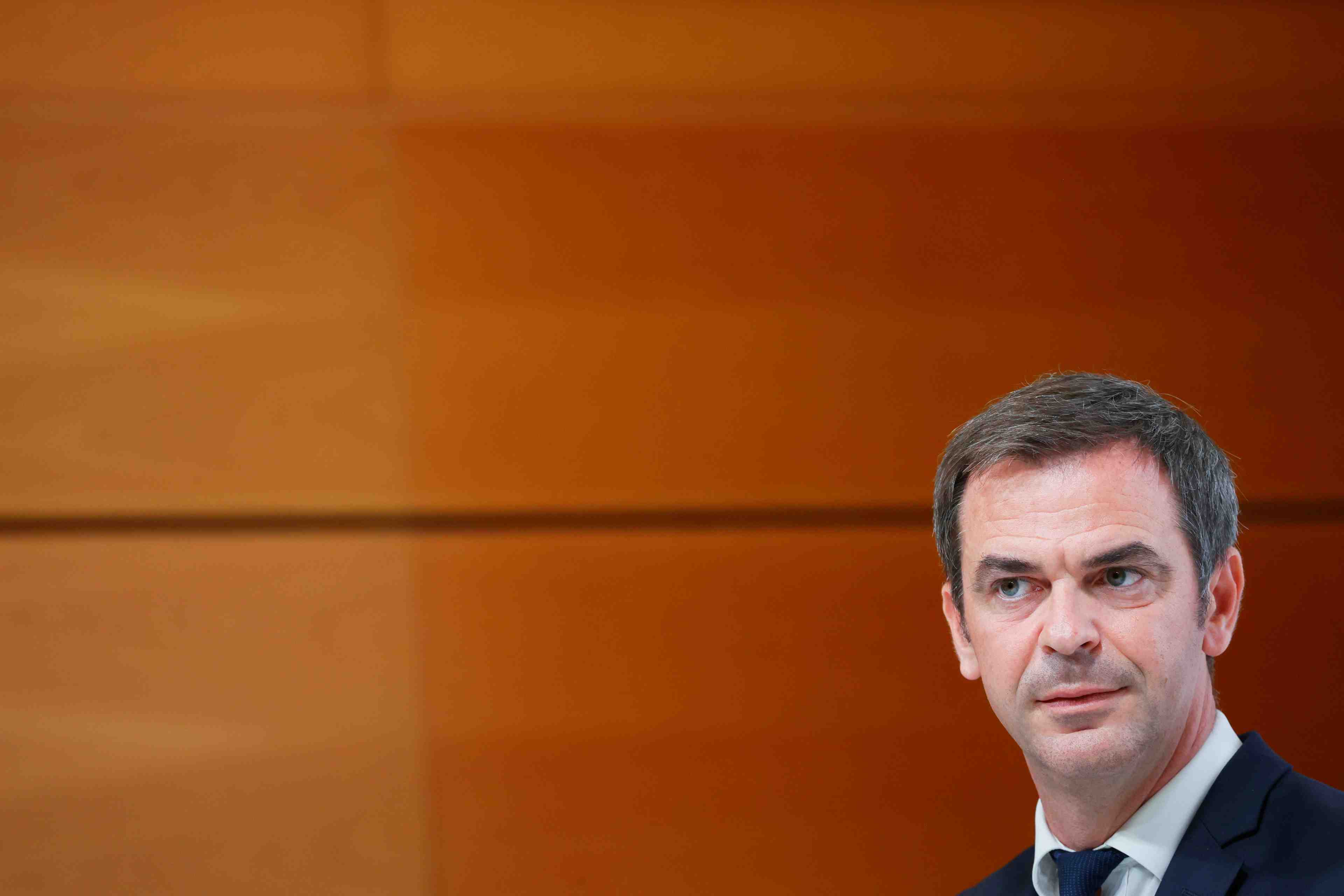 Coronavirus: la france semble "clairement" au debut d'une cinquieme vague, selon veran