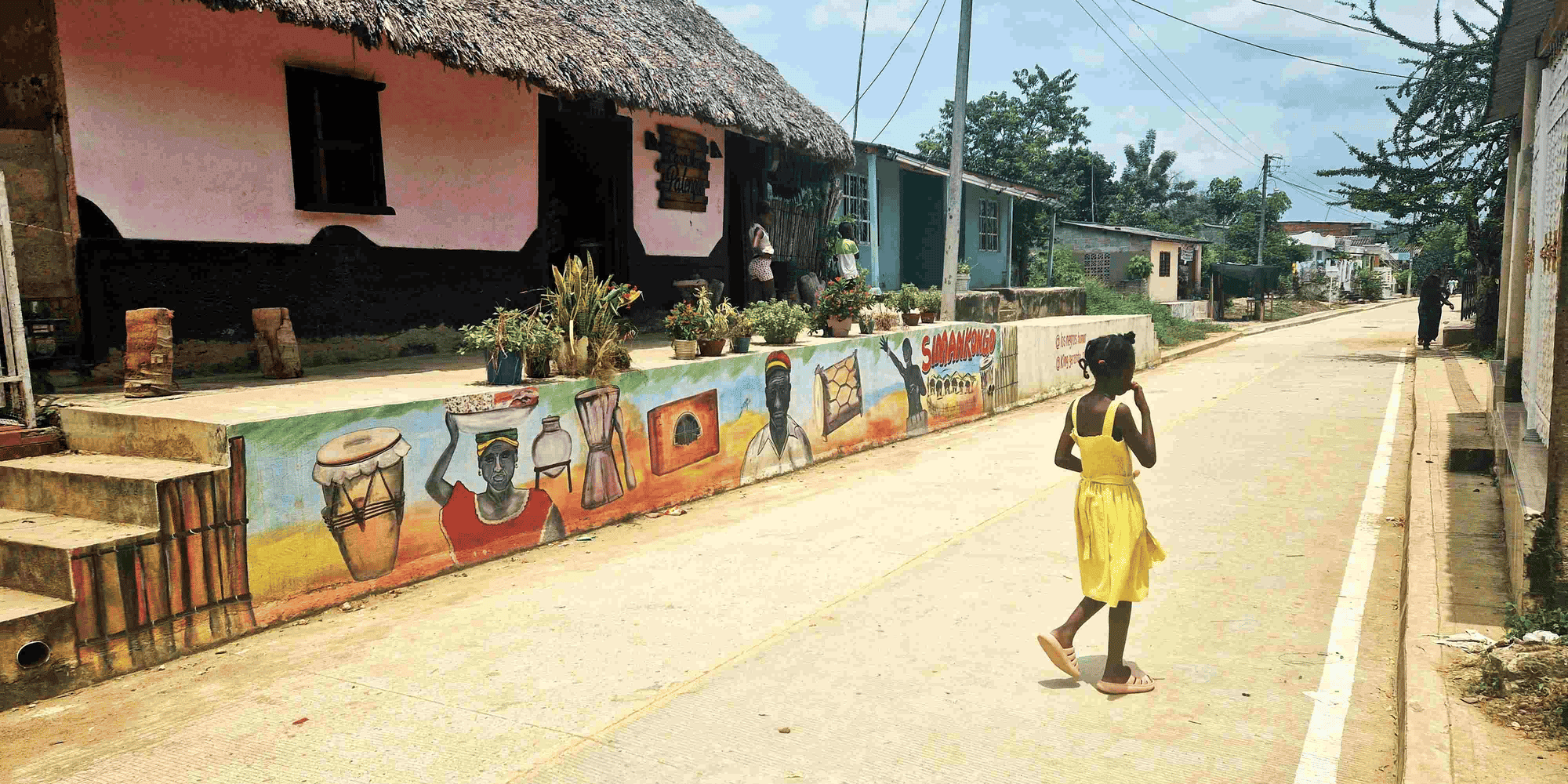 Située à une cinquantaine de kilomètres de Carthagène des Indes (capitale du département Bolivar), la petite ville de San Palenque de Basilio abrite aujourd'hui quelque 4 500 Afro-colombiens.