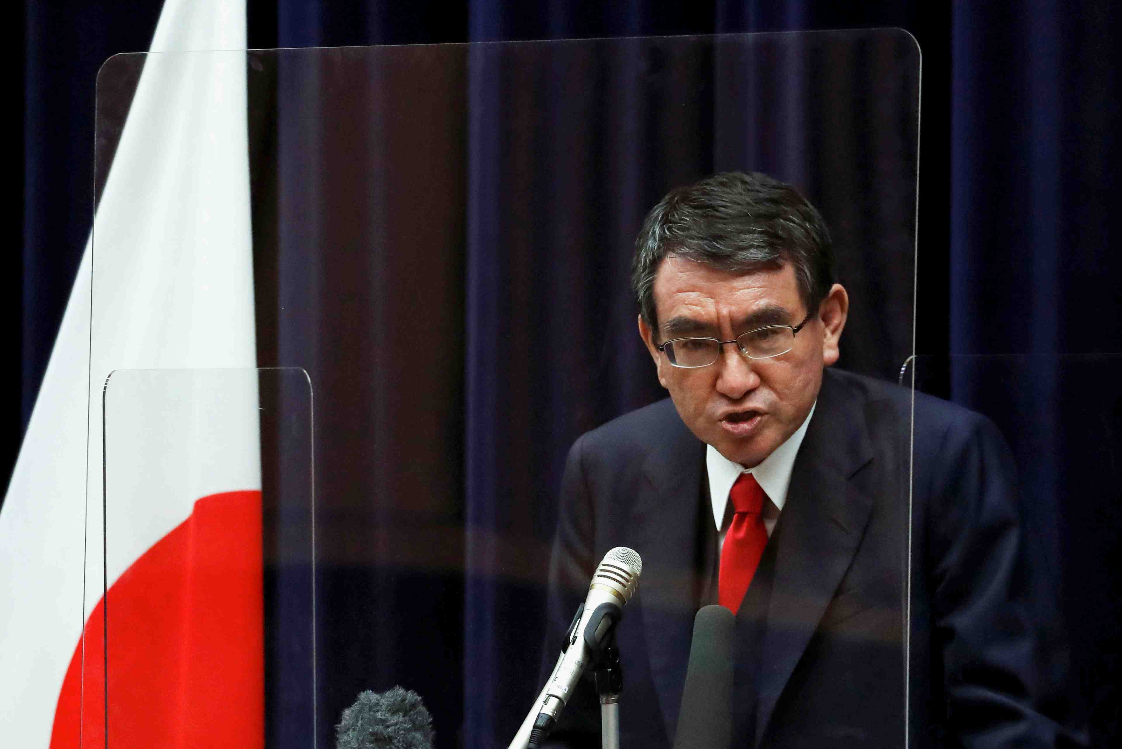 Japon: le ministre des vaccins informe suga de sa candidature a la direction du pld, rapportent les medias