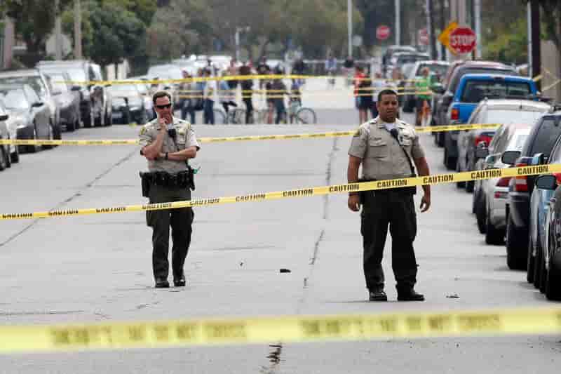 Un jeune homme tue six personnes en Californie