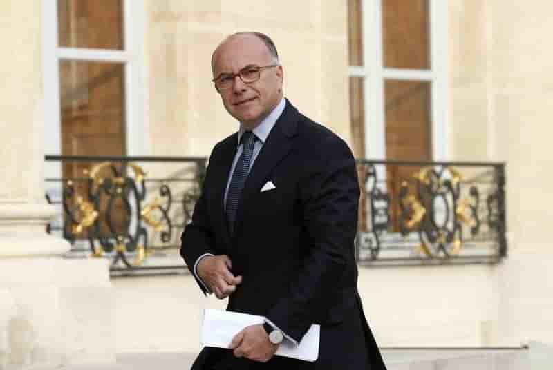 Cazeneuve ne distribuera pas aux maires une liste des fiches s