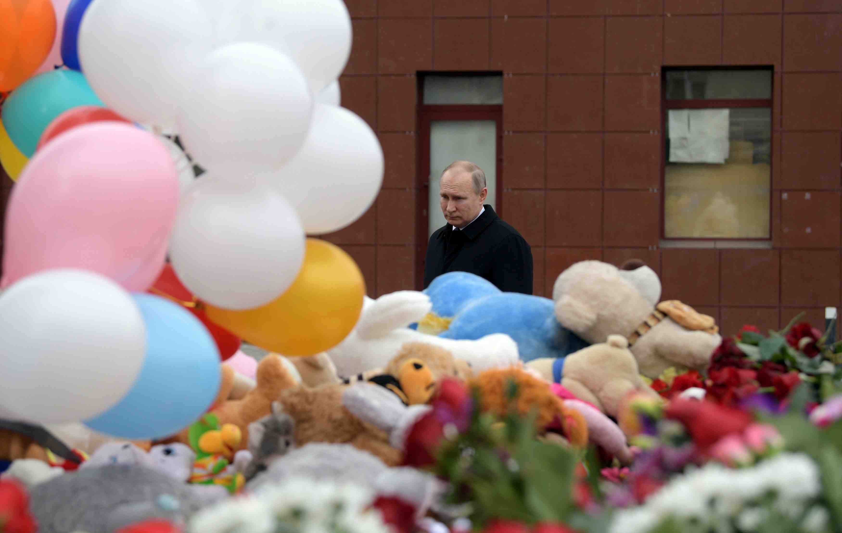 Poutine denonce une "negligence criminelle" apres l'incendie a kemerovo