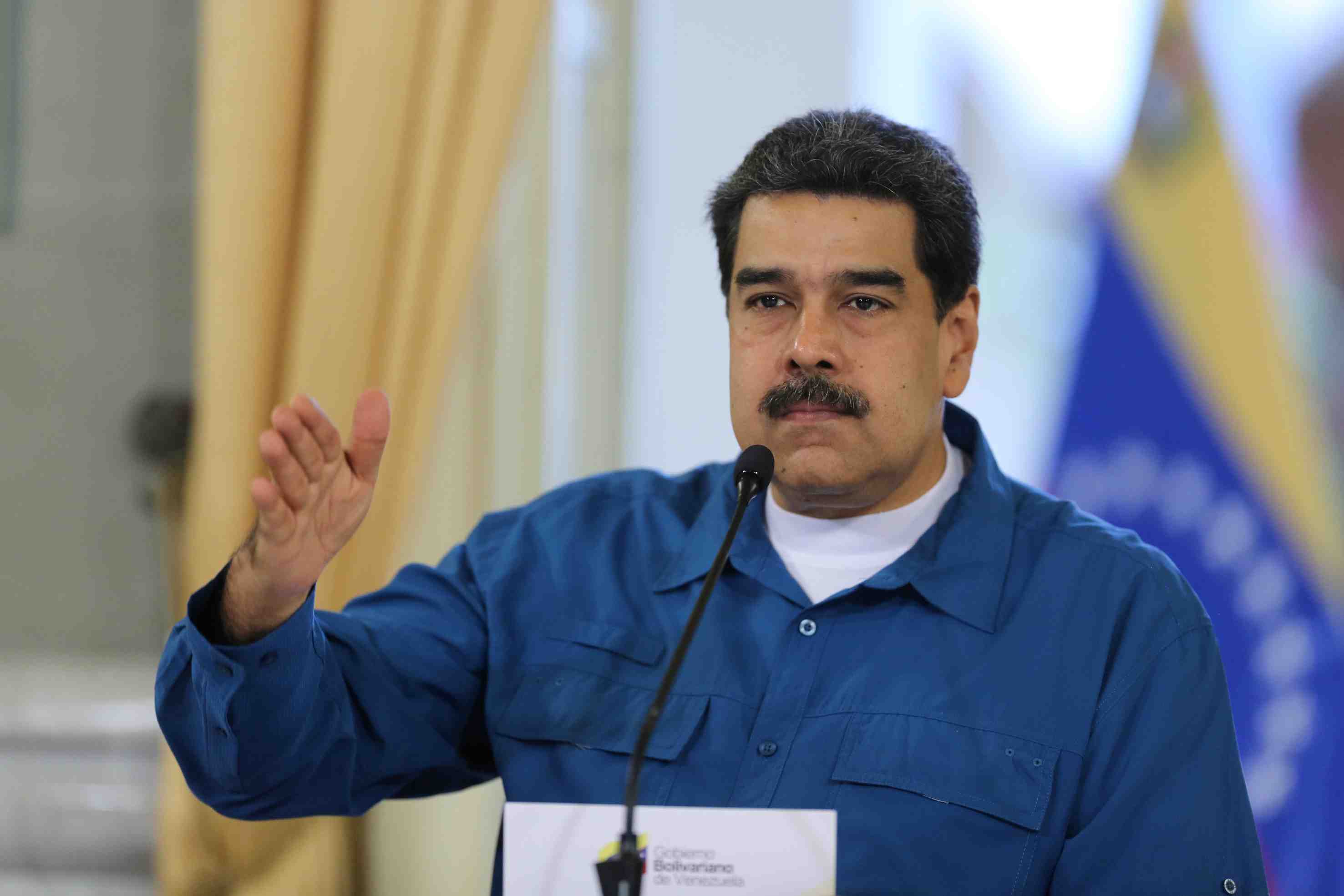 Maduro annonce la fermeture de la frontiere bresilienne jeudi soir