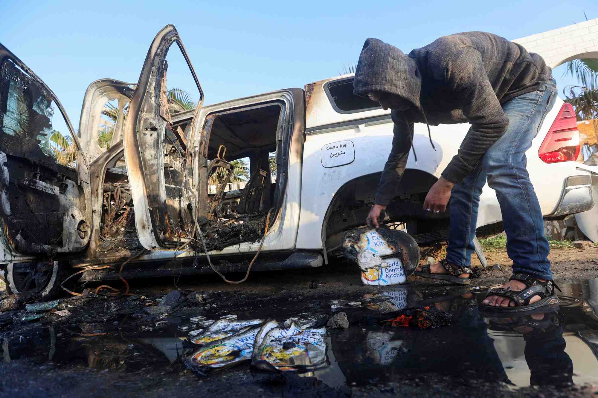 Site d'une frappe sur un vehicule wck dans le centre de la bande de gaza