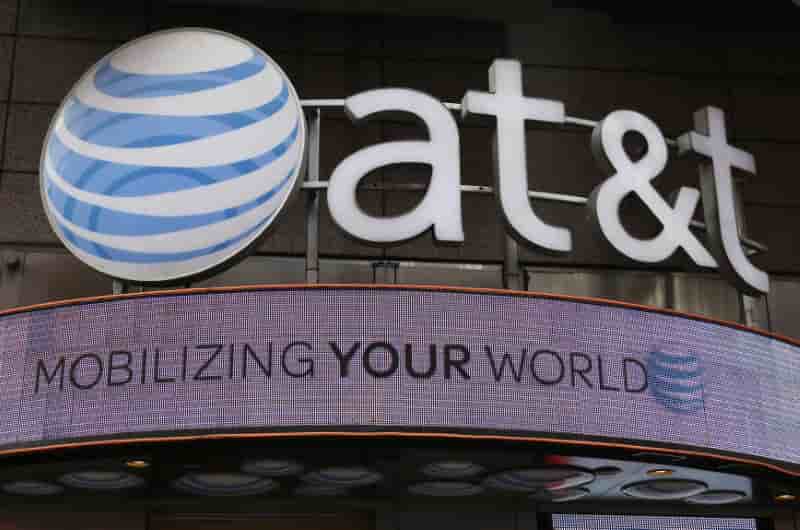 At&t accusera une perte au 4e trimestre liee au calcul des retraites
