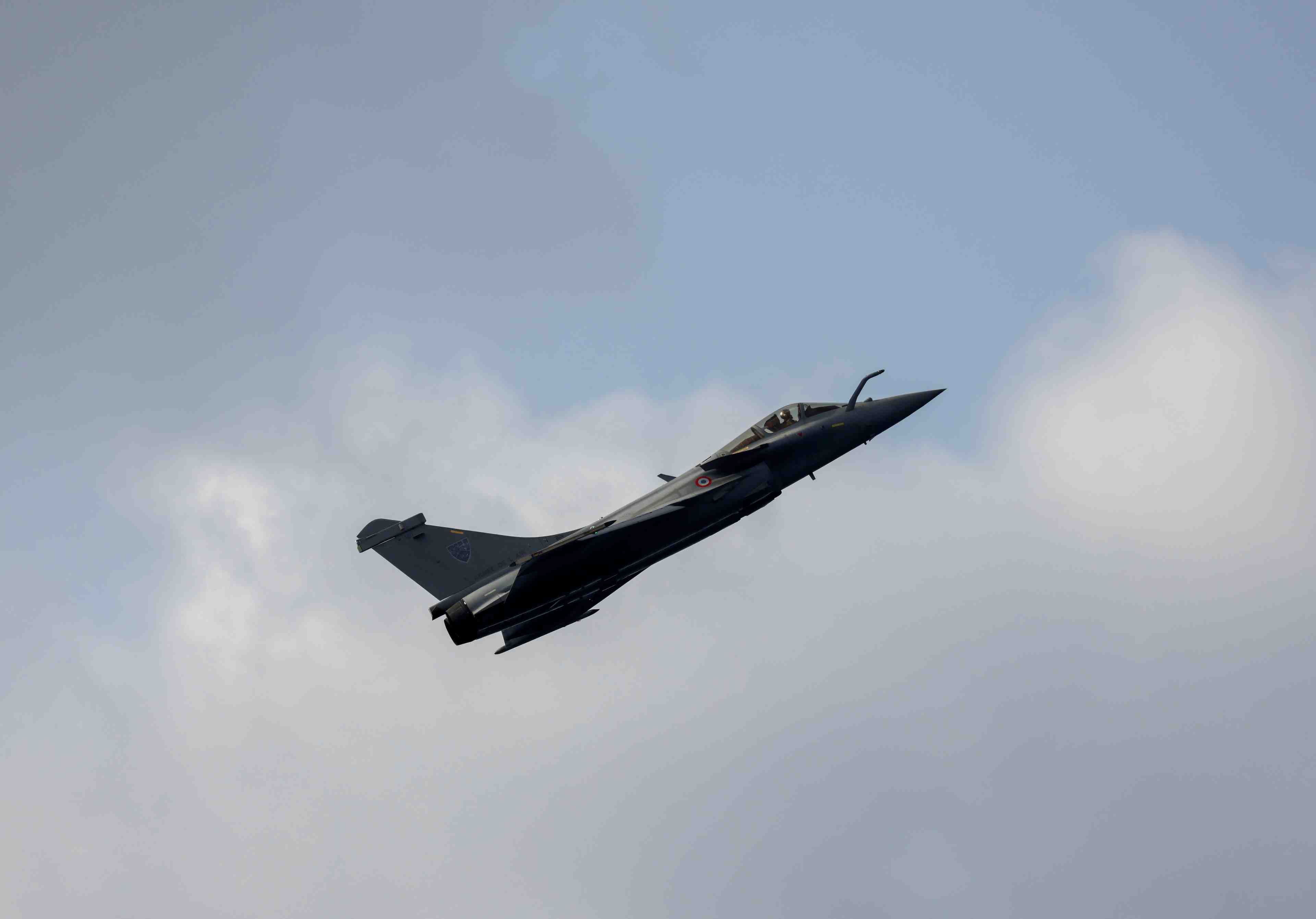 Partenariat strategique entre paris et zagreb qui achete 12 rafale