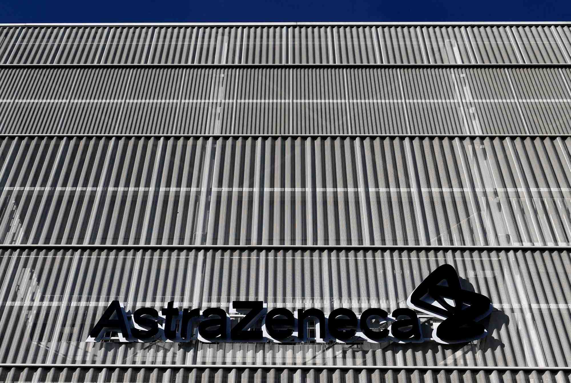 Un logo astrazeneca est photographie a bruxelles