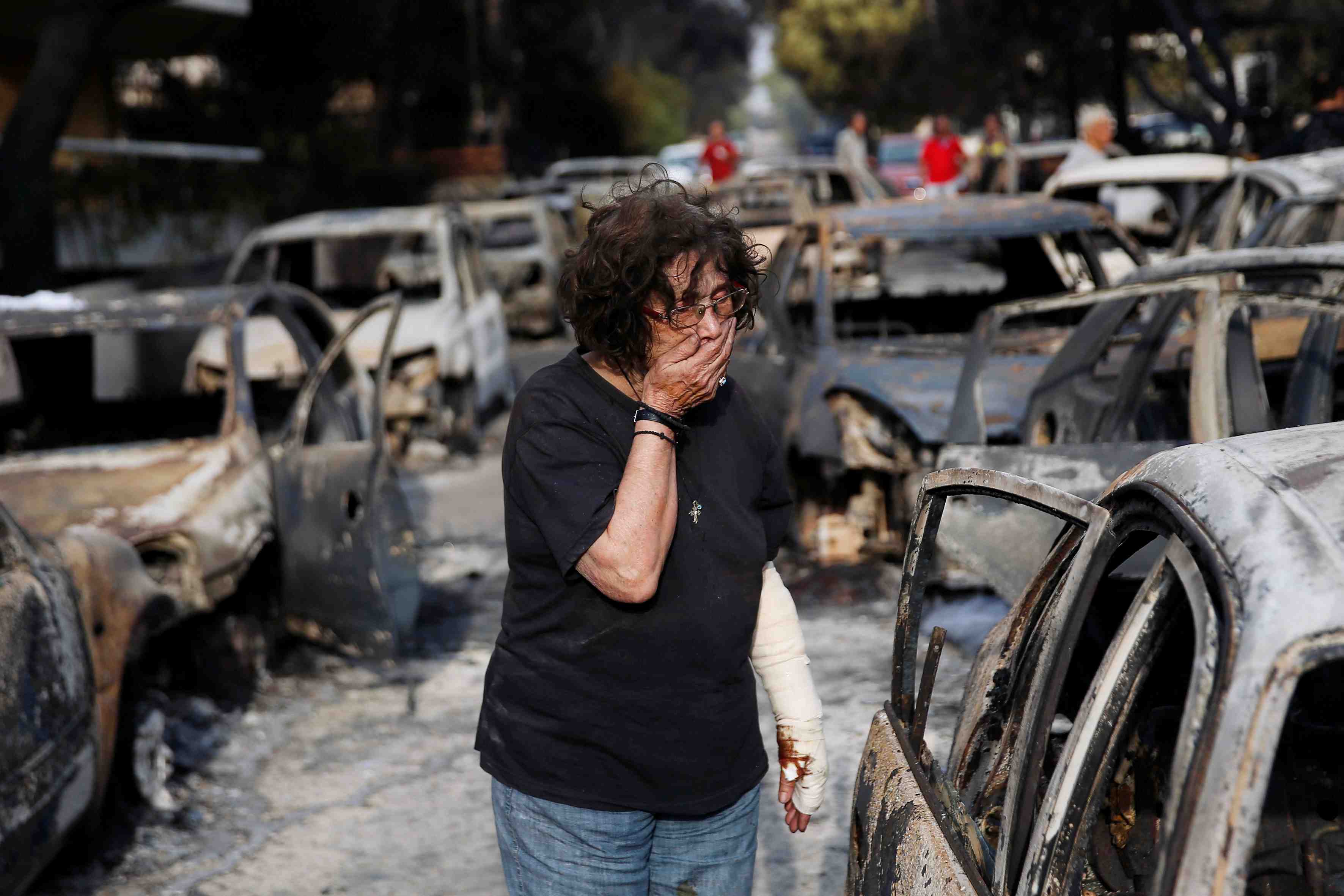 Le bilan des incendies en grece s'alourdit a 79 morts