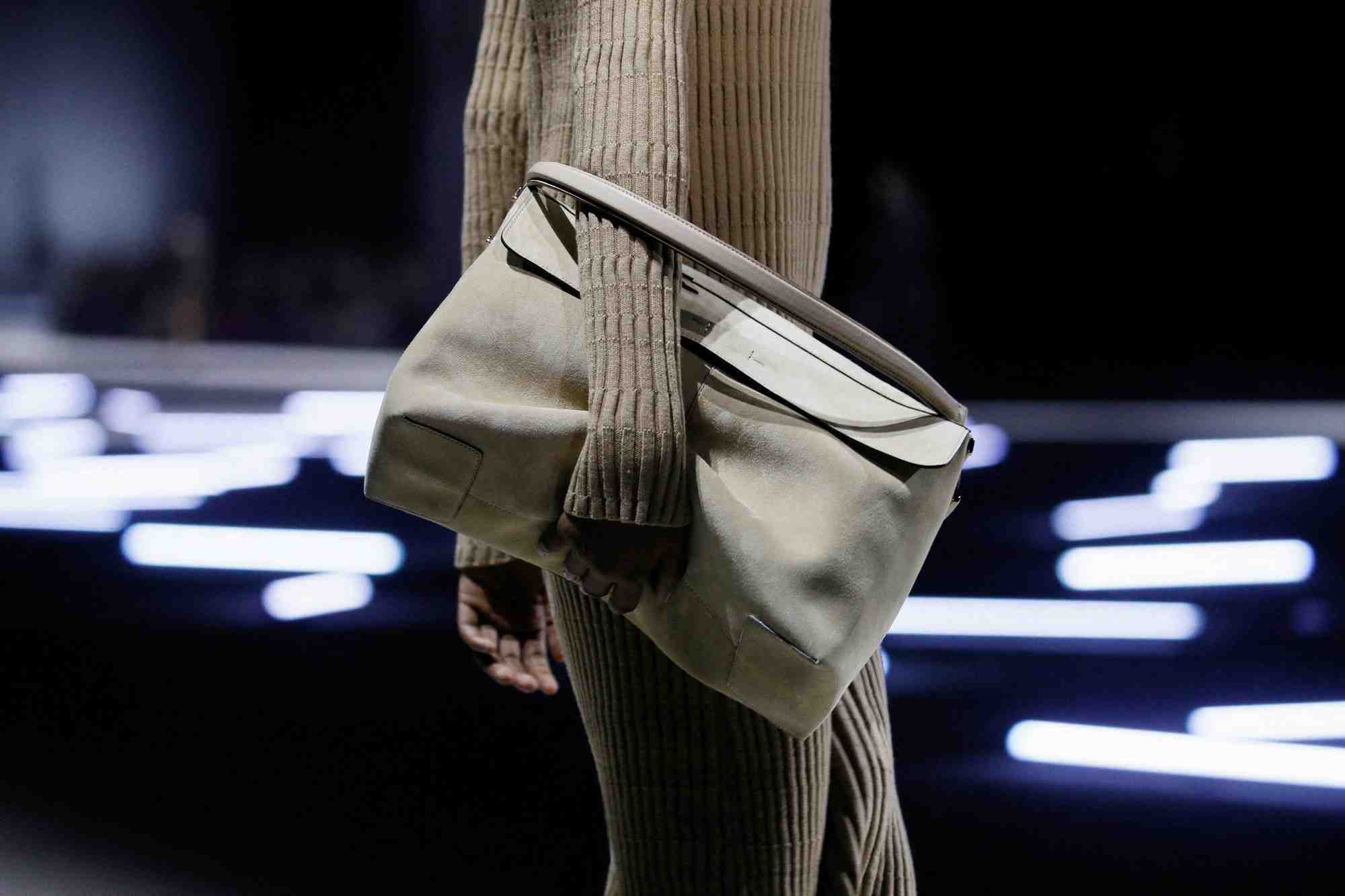 Tod's presente sa collection automne-hiver 2023/2024 a milan
