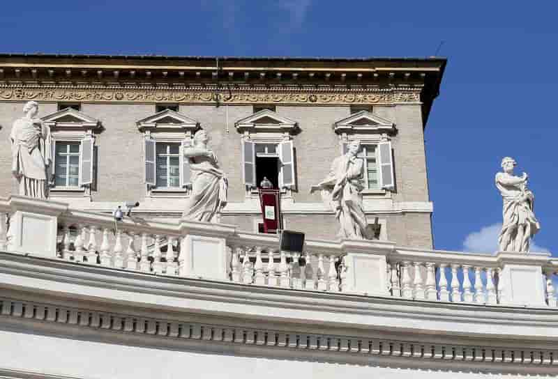 Le pape invoque une urgence sociale après les incidents à Rome