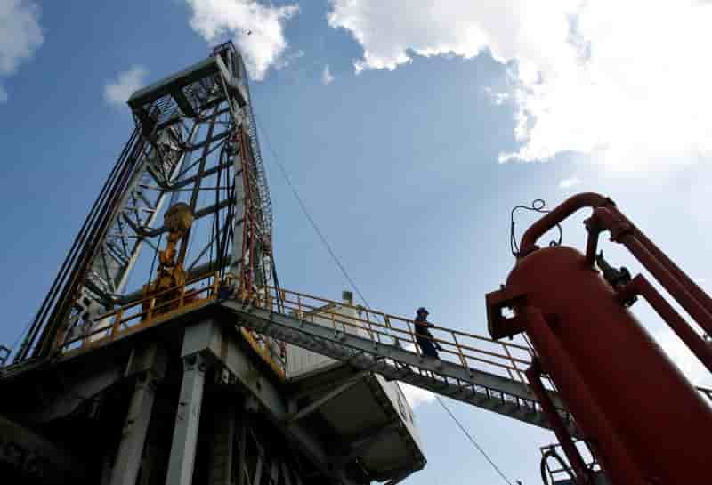 Le petrole termine en baisse de pres de 0,5% a new york