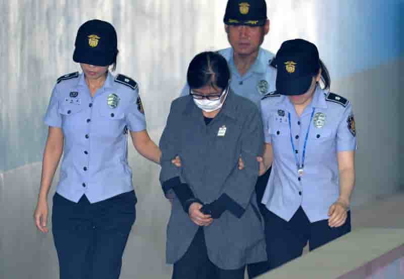 L'amie de l'ex-presidente sud-coreenne condamnee a 3 ans de prison