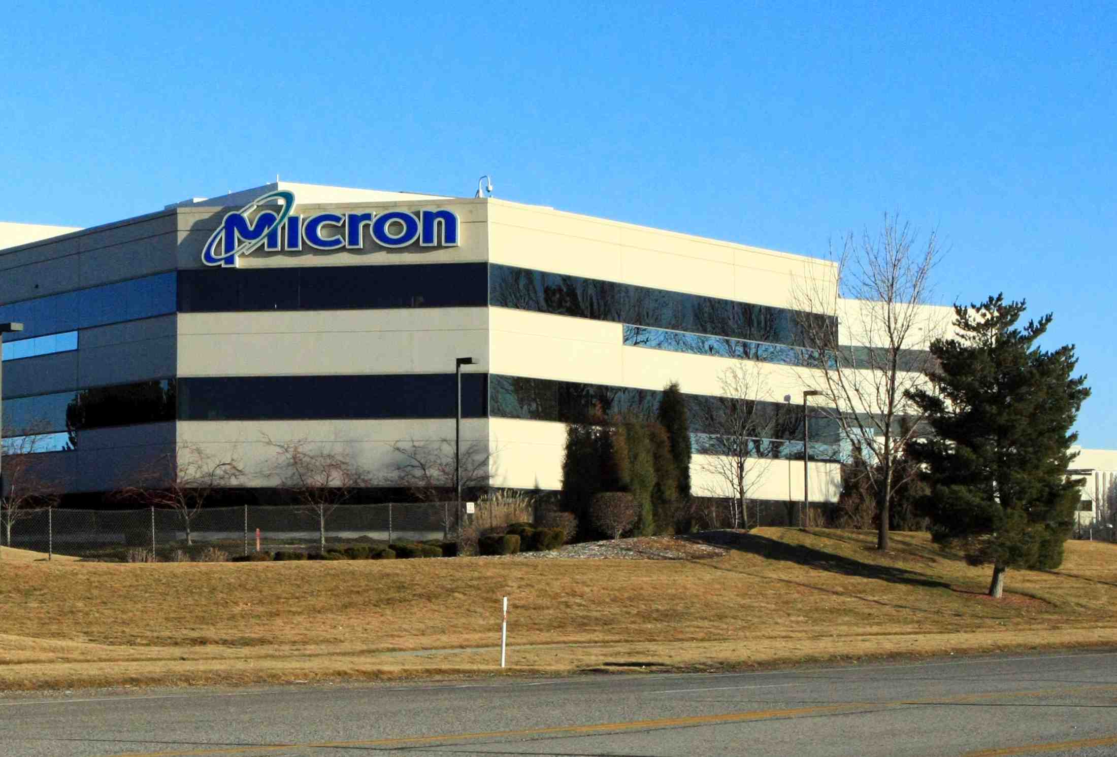 Les puces bondissent a wall street dans le sillage de micron