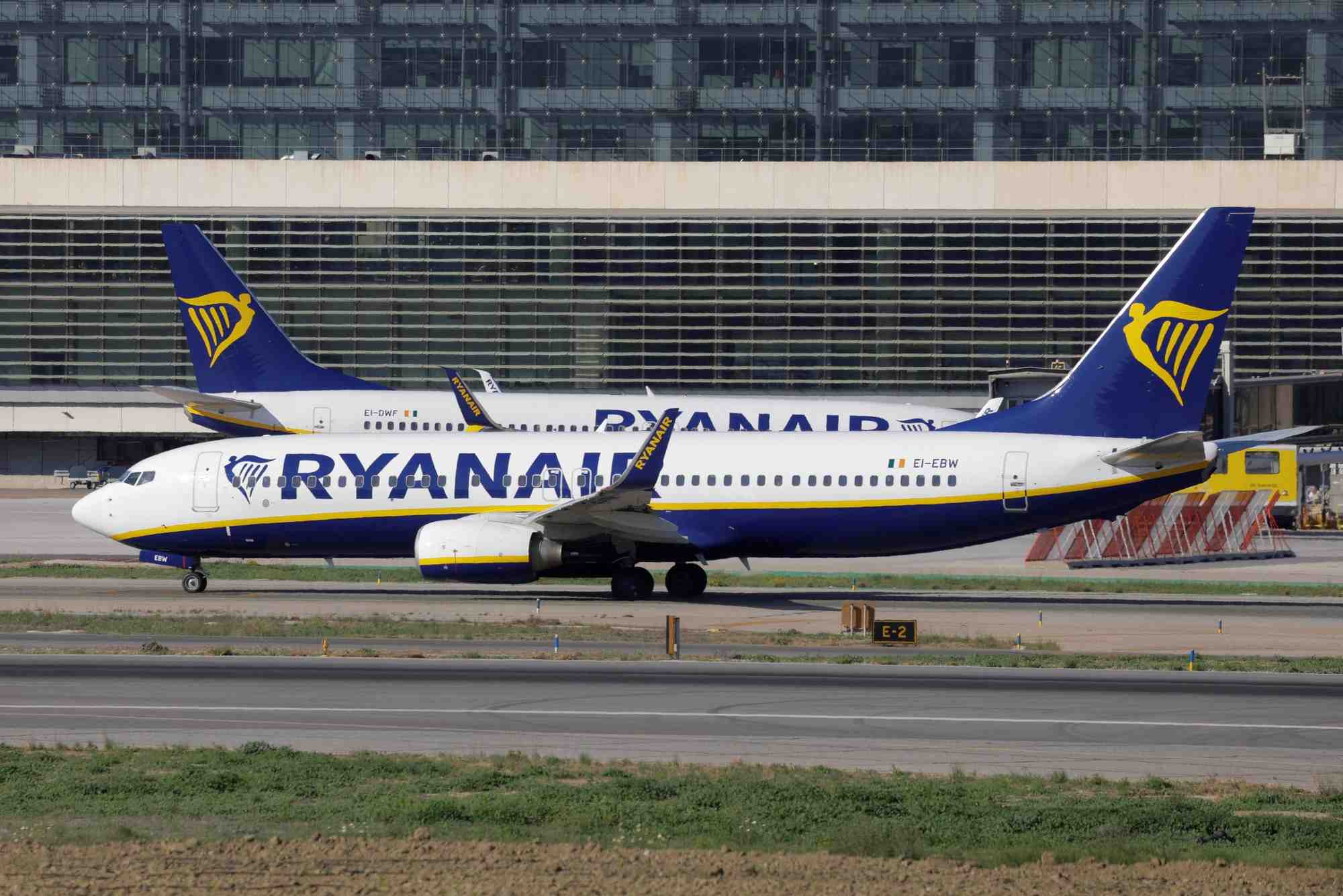 Des avions de la compagnie aerienne ryanair