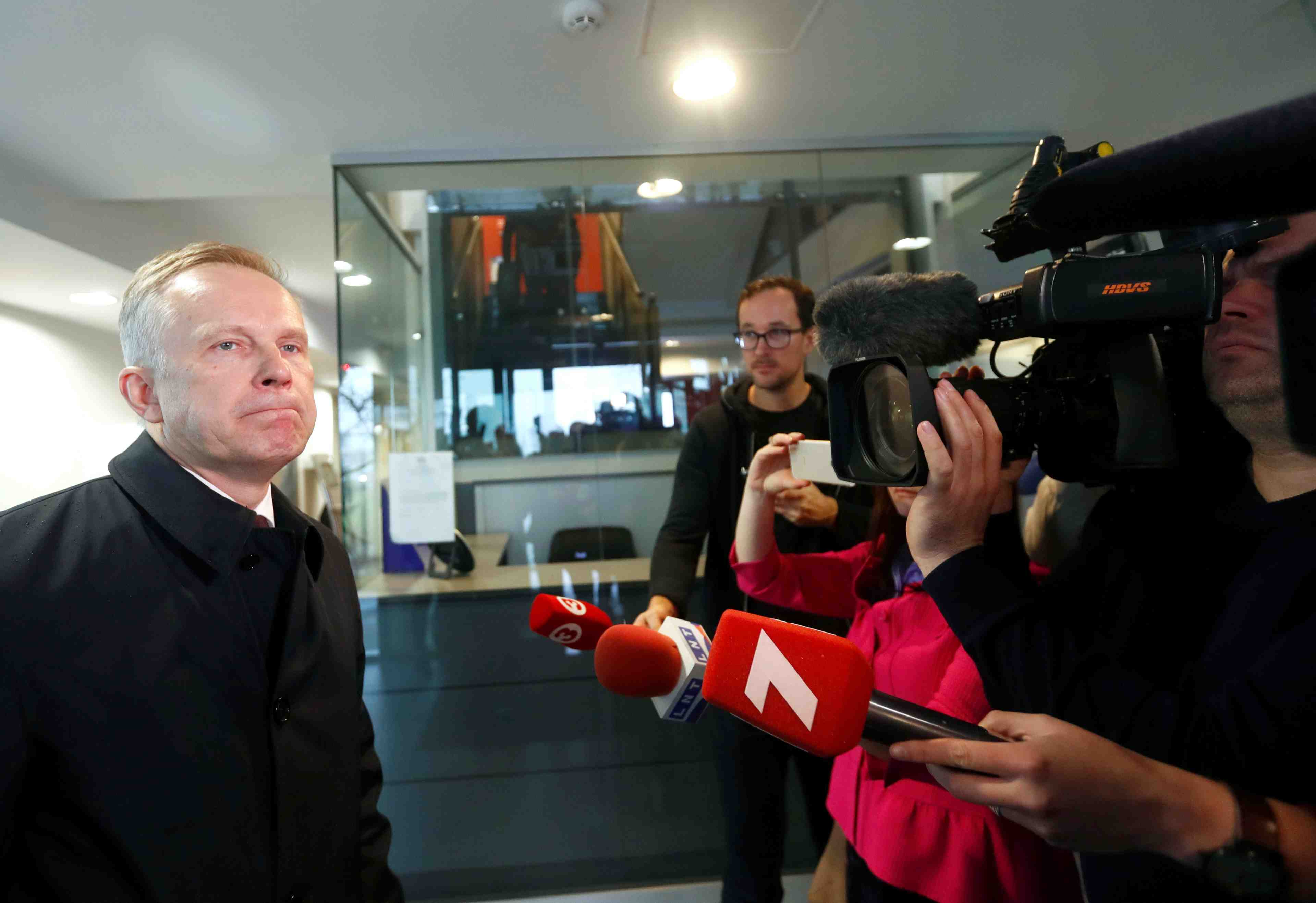 Le gouverneur de la banque centrale lettone comparait pour corruption