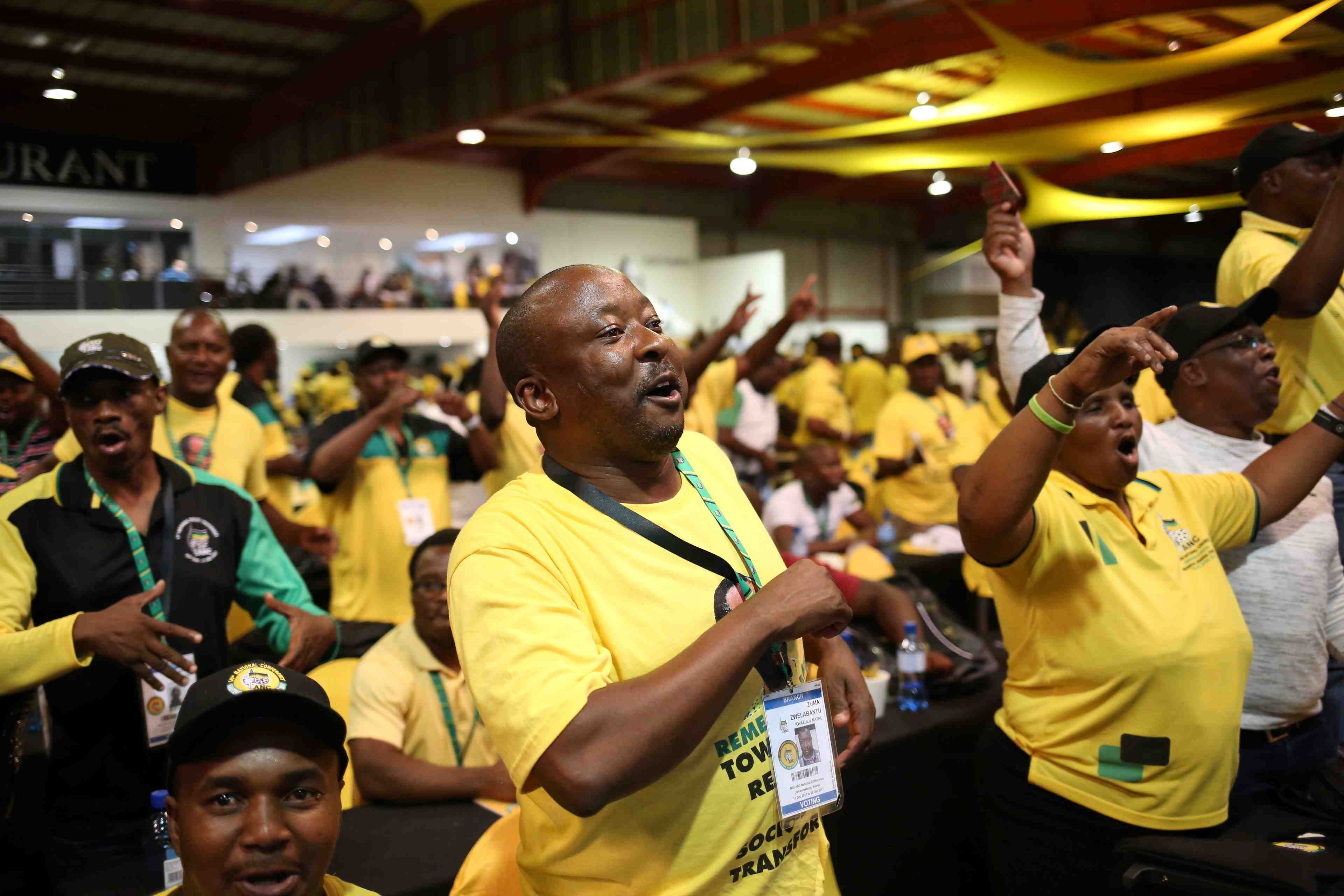 L'election du chef de l'anc se prolonge, resultat probable lundi