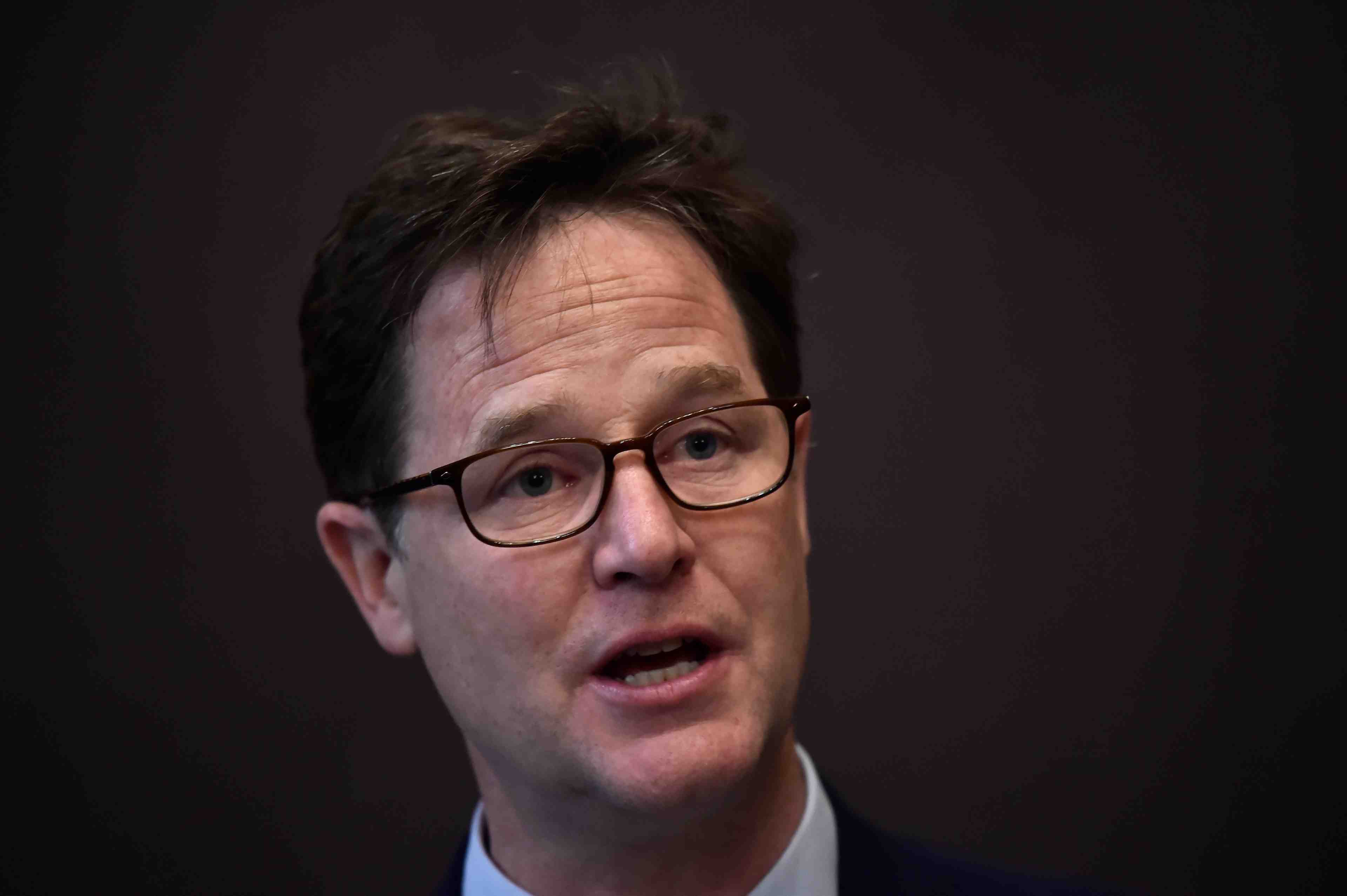 Facebook recrute l'ancien vice-premier ministre britannique nick clegg