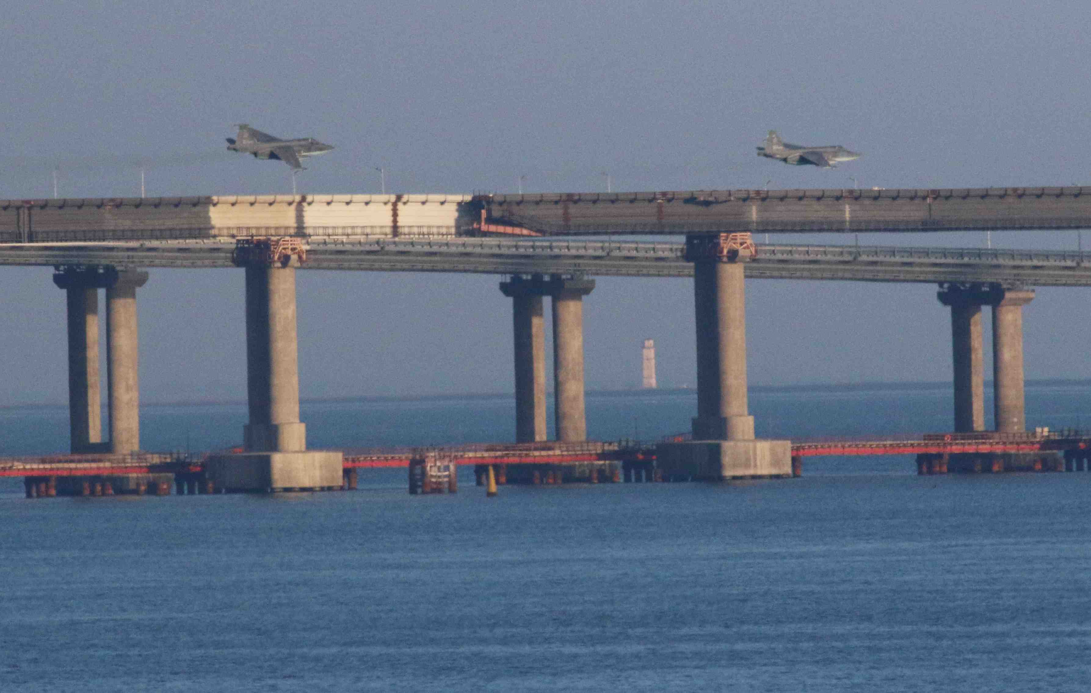 Paris appelle la russie a liberer navires et marins ukrainiens