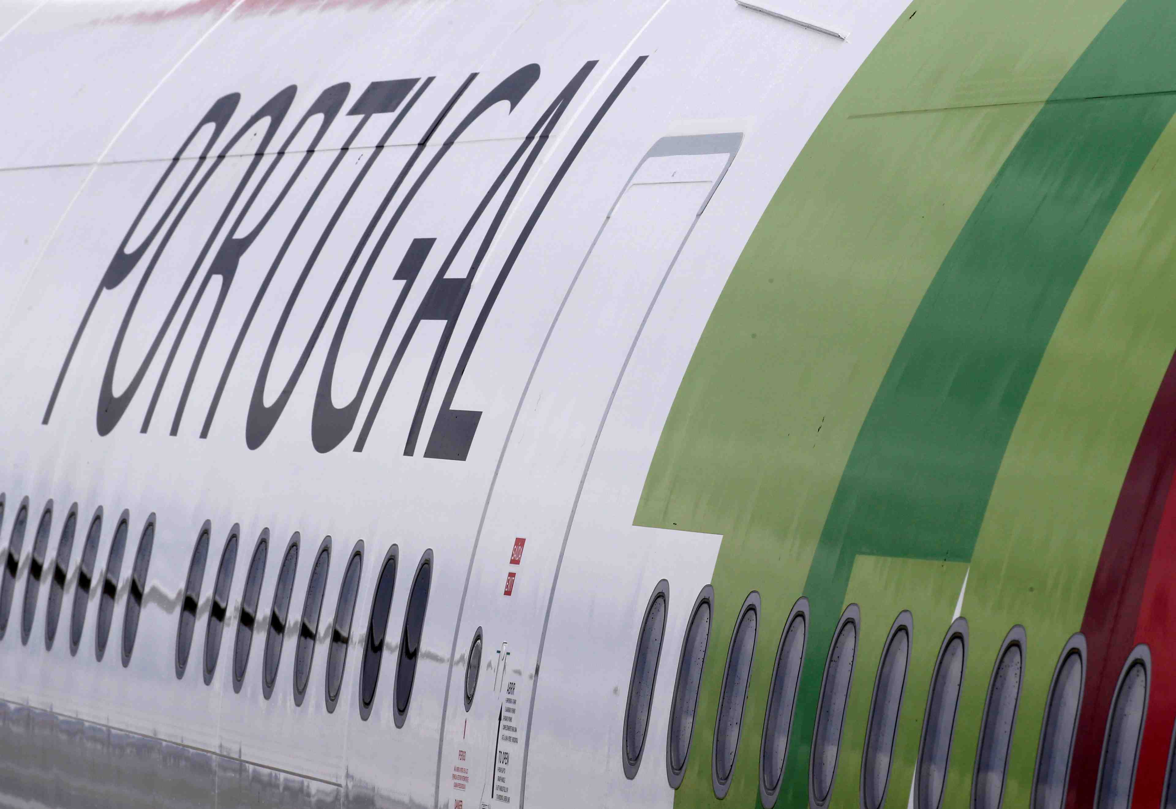 Portugal: l'etat proche de prendre le controle de la compagnie aerienne tap