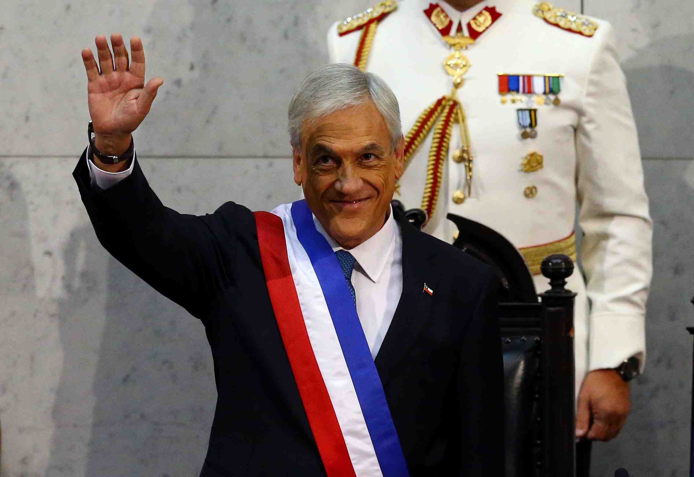Pinera succede officiellement a bachelet a la presidence du chili