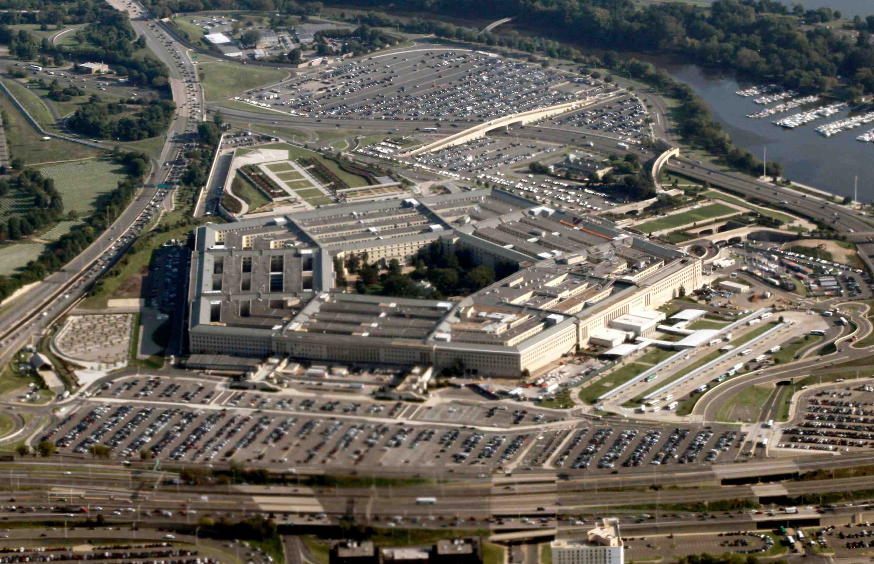 Le pentagone annonce l'envoi de materiel de defense en arabie saoudite