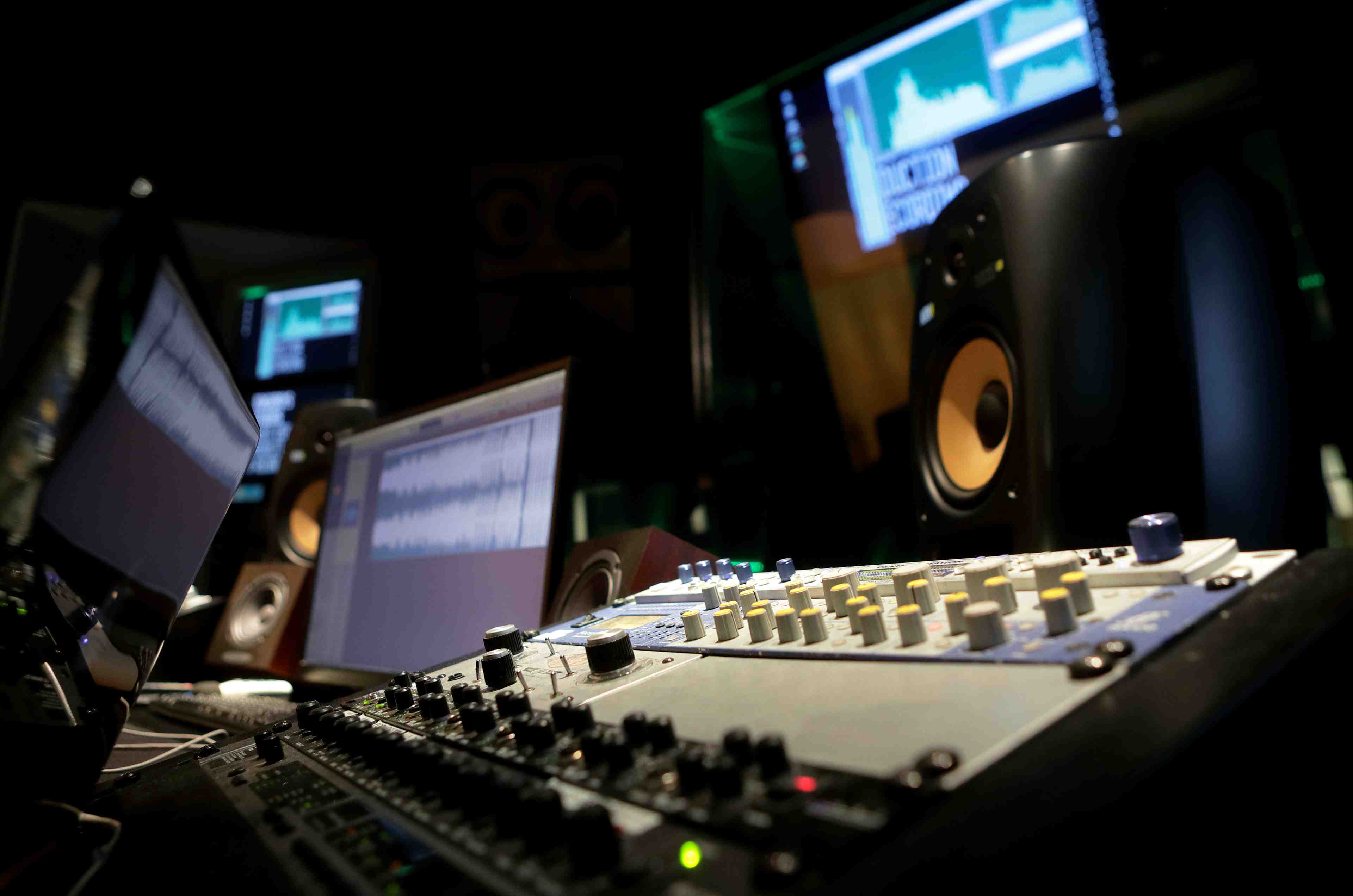 Le groupe musical francais believe prepare une ipo a la bourse de paris