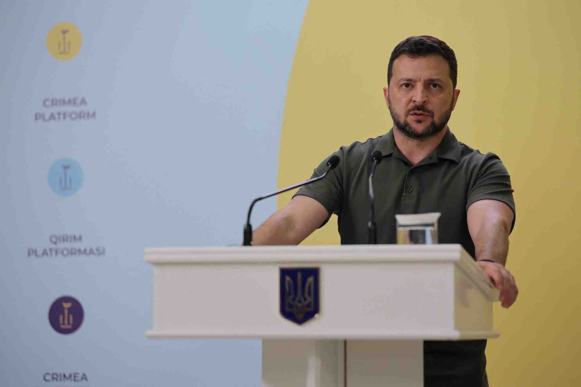 Le president ukrainien zelensky
