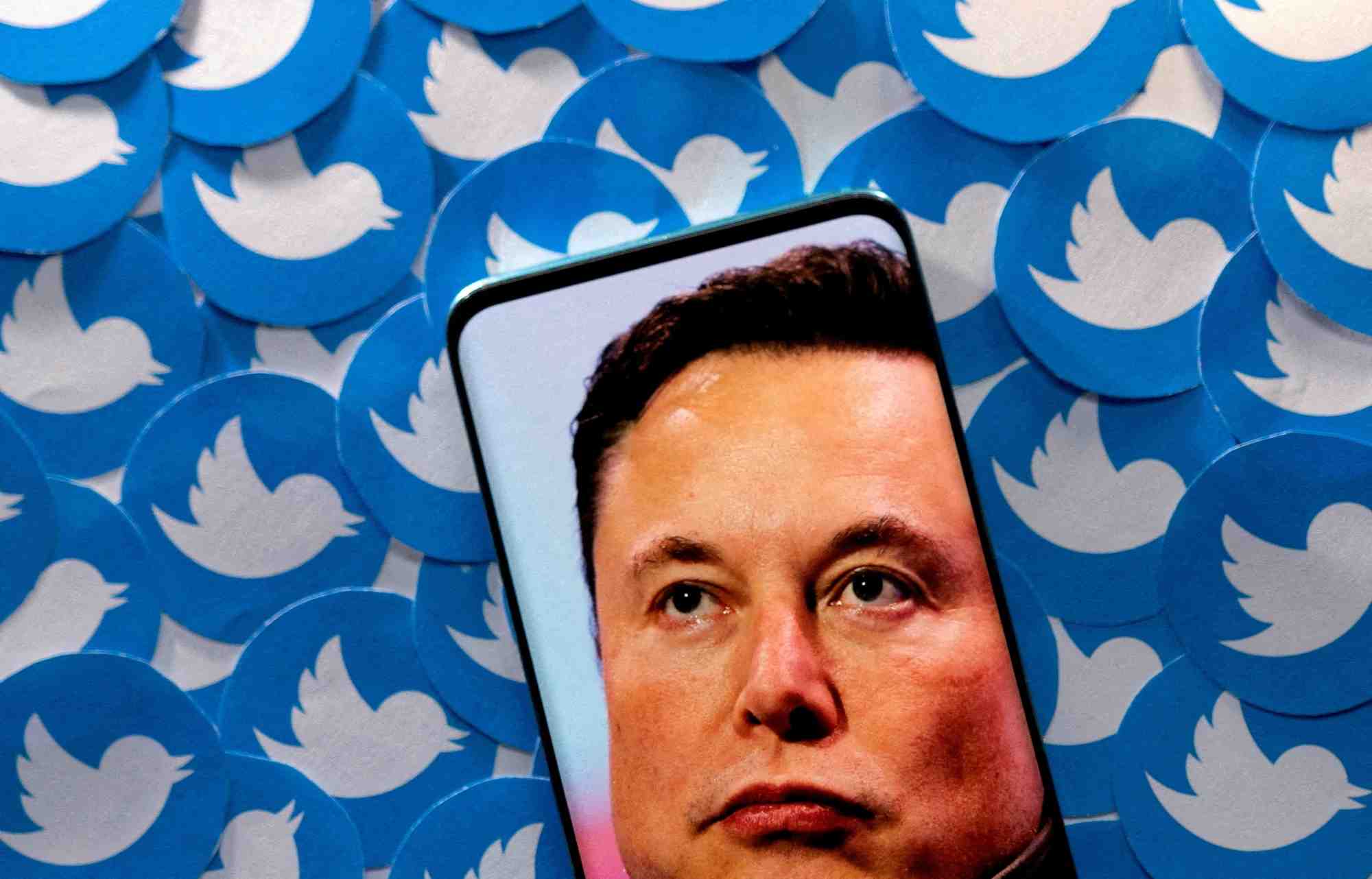 Twitter accuse elon musk de trainer les pieds dans leur litige