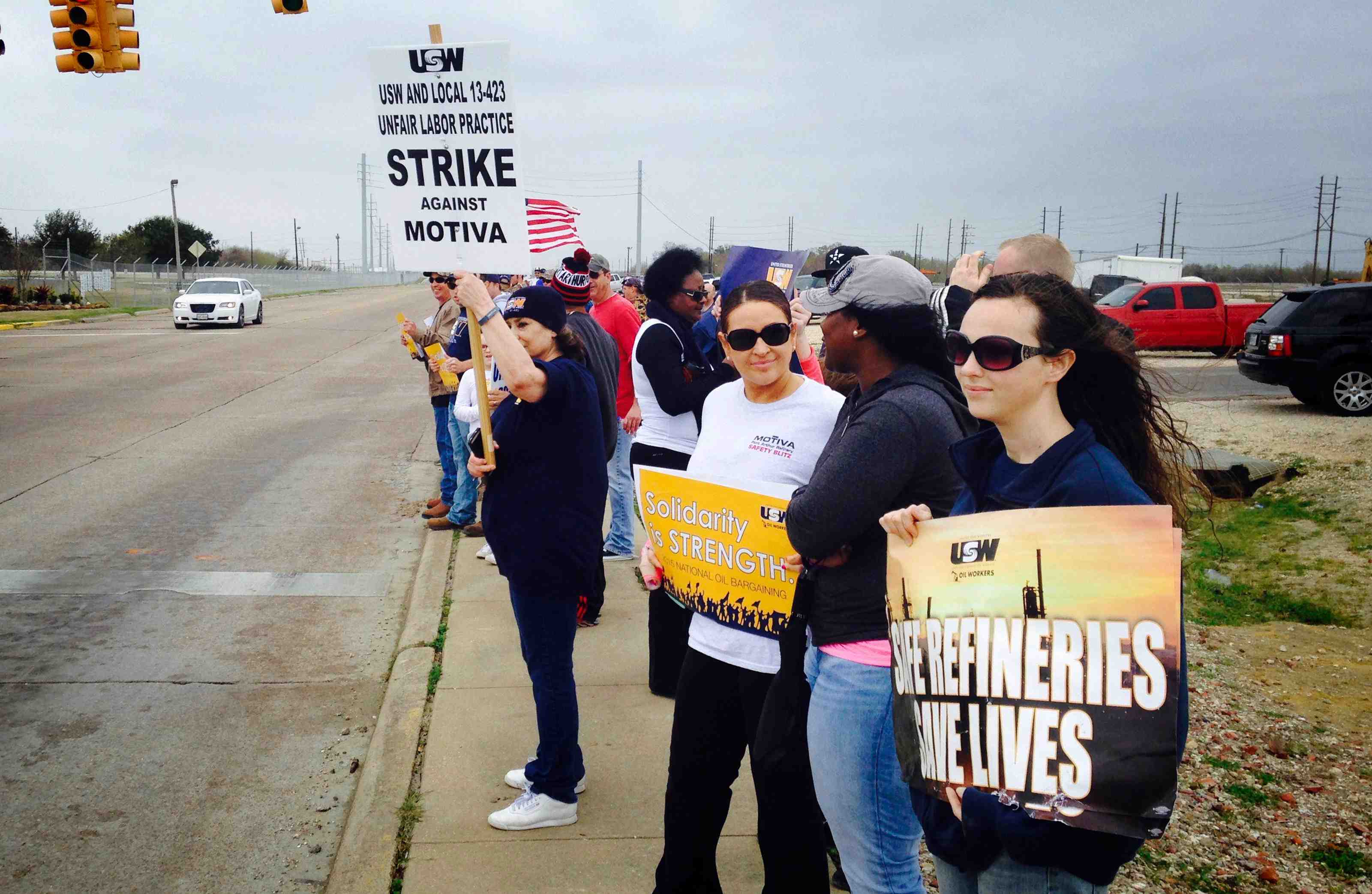 20% des capacites de production petroliere americaines affectees par la greve