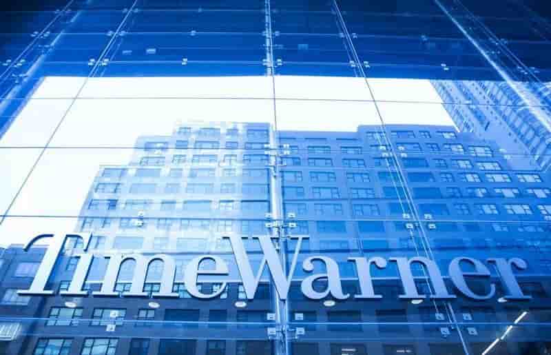 Discussions avancees entre at&t et time warner