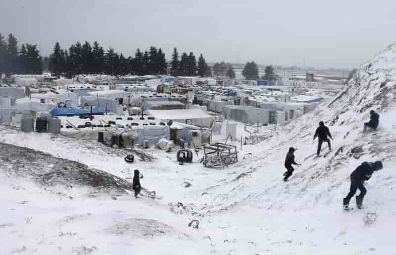 La neige et le froid s'abattent sur les réfugiés syriens